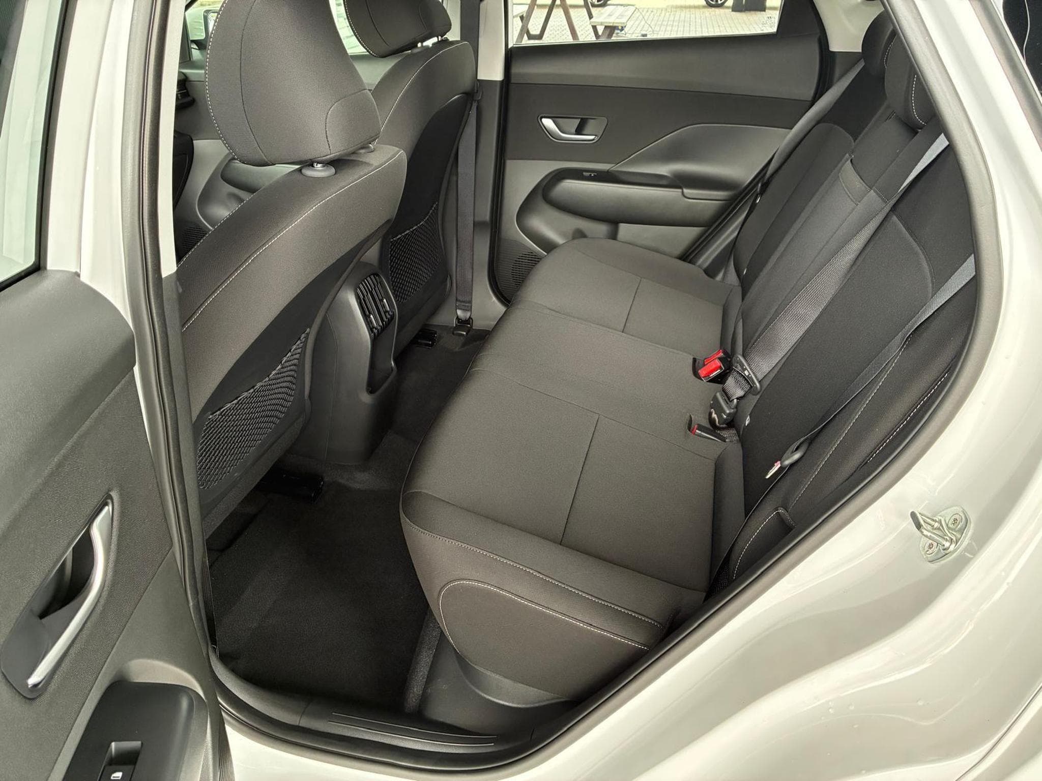 Hyundai Kona Comfort (2025) - Photo 2