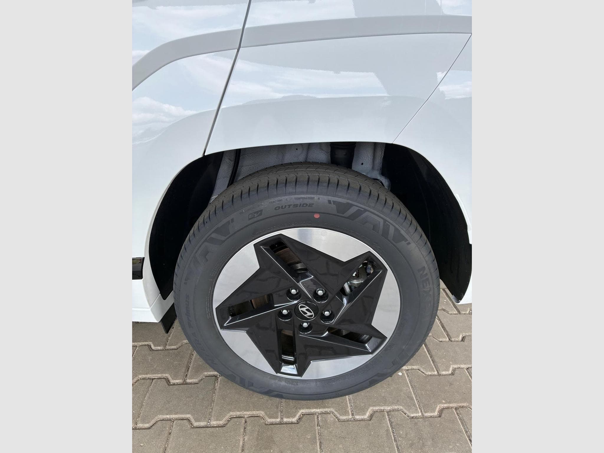 Hyundai Kona Comfort (2025) - Photo 6