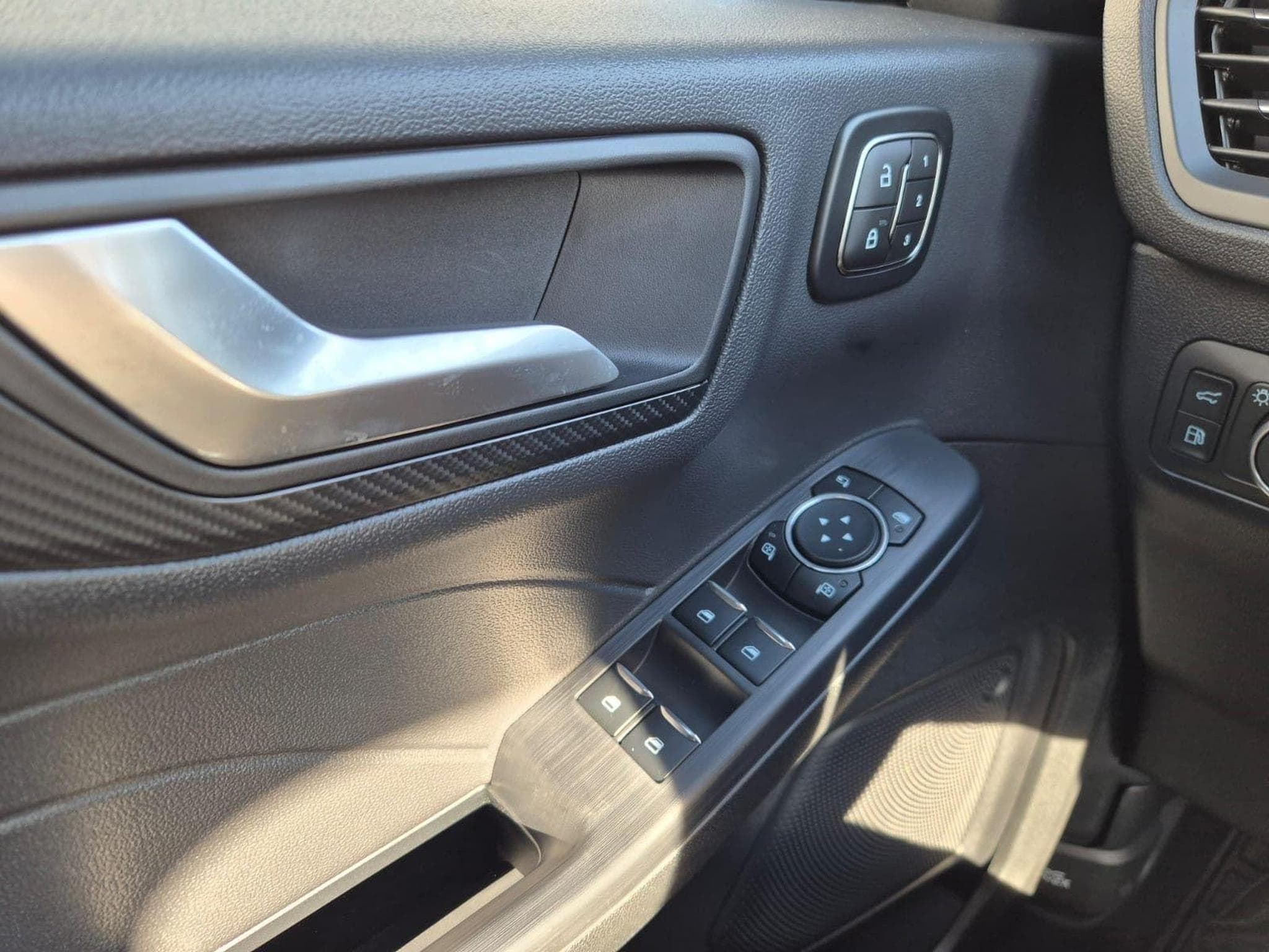 Ford Kuga ST-Line (2026) - Photo 20
