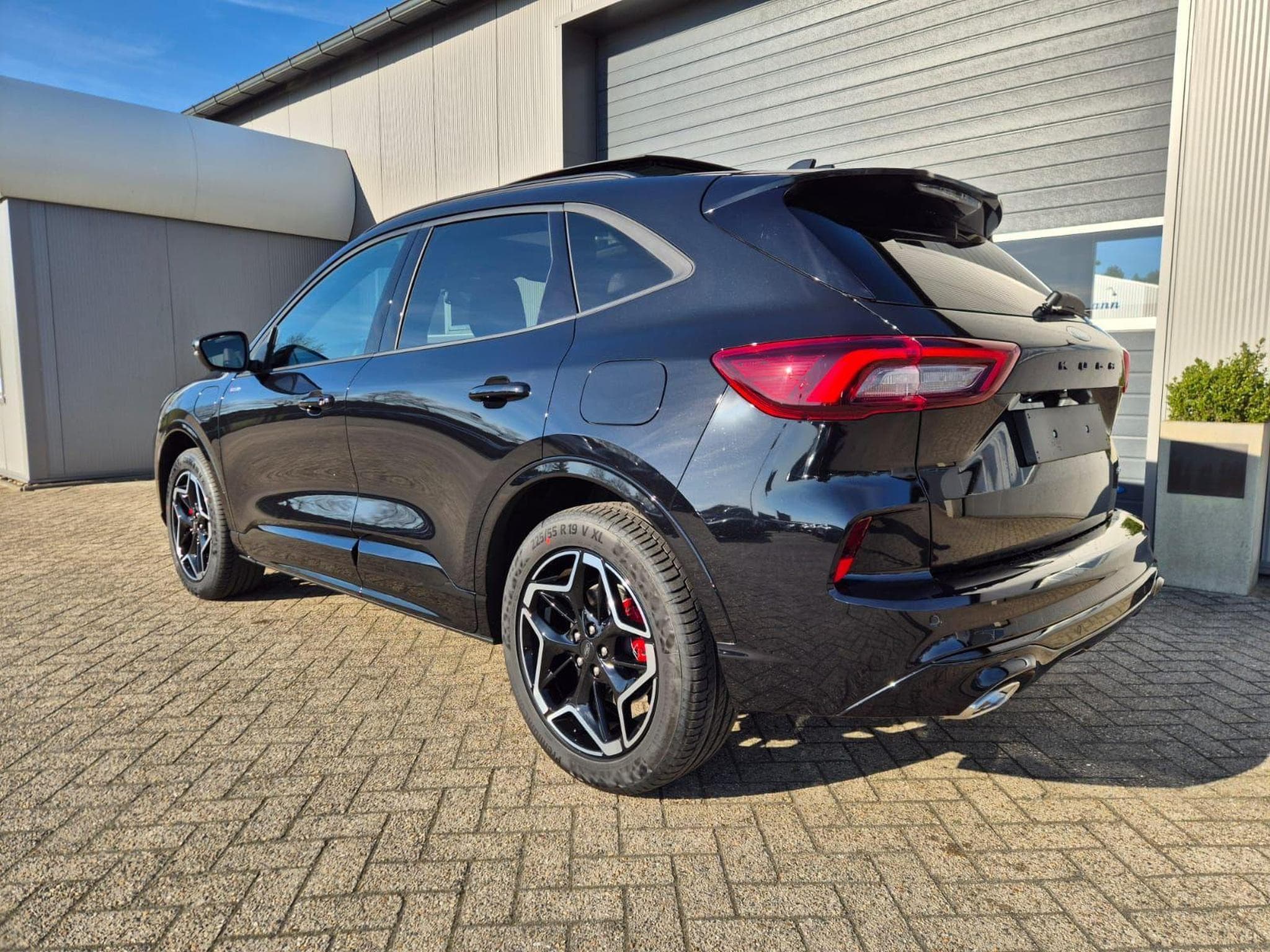 Ford Kuga ST-Line (2026) - Photo 3