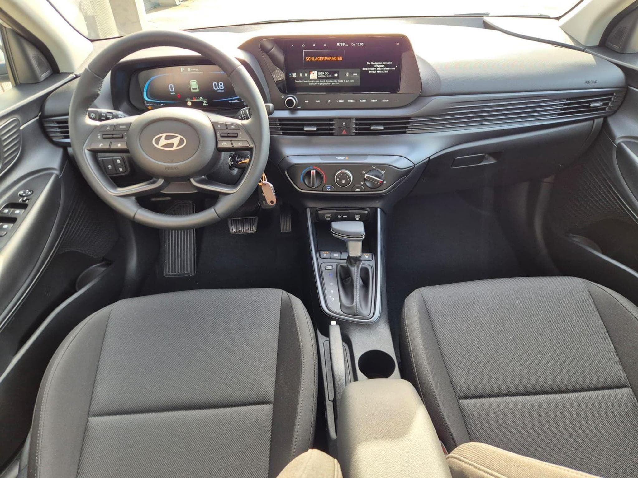 Hyundai i20 Standard (2026) - Photo 10