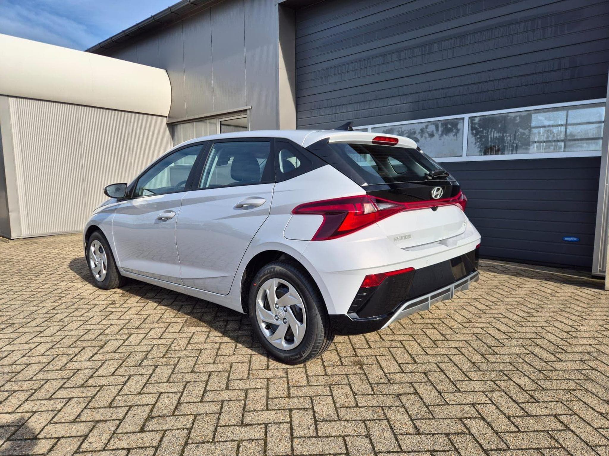 Hyundai i20 Standard (2026) - Photo 3