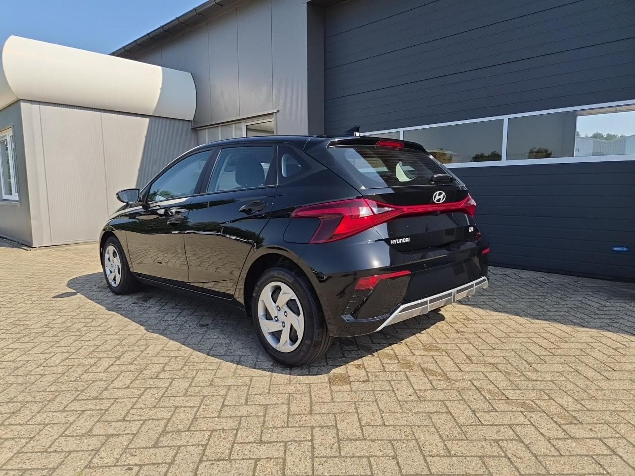 Hyundai i20 Standard (2026) - Photo 3