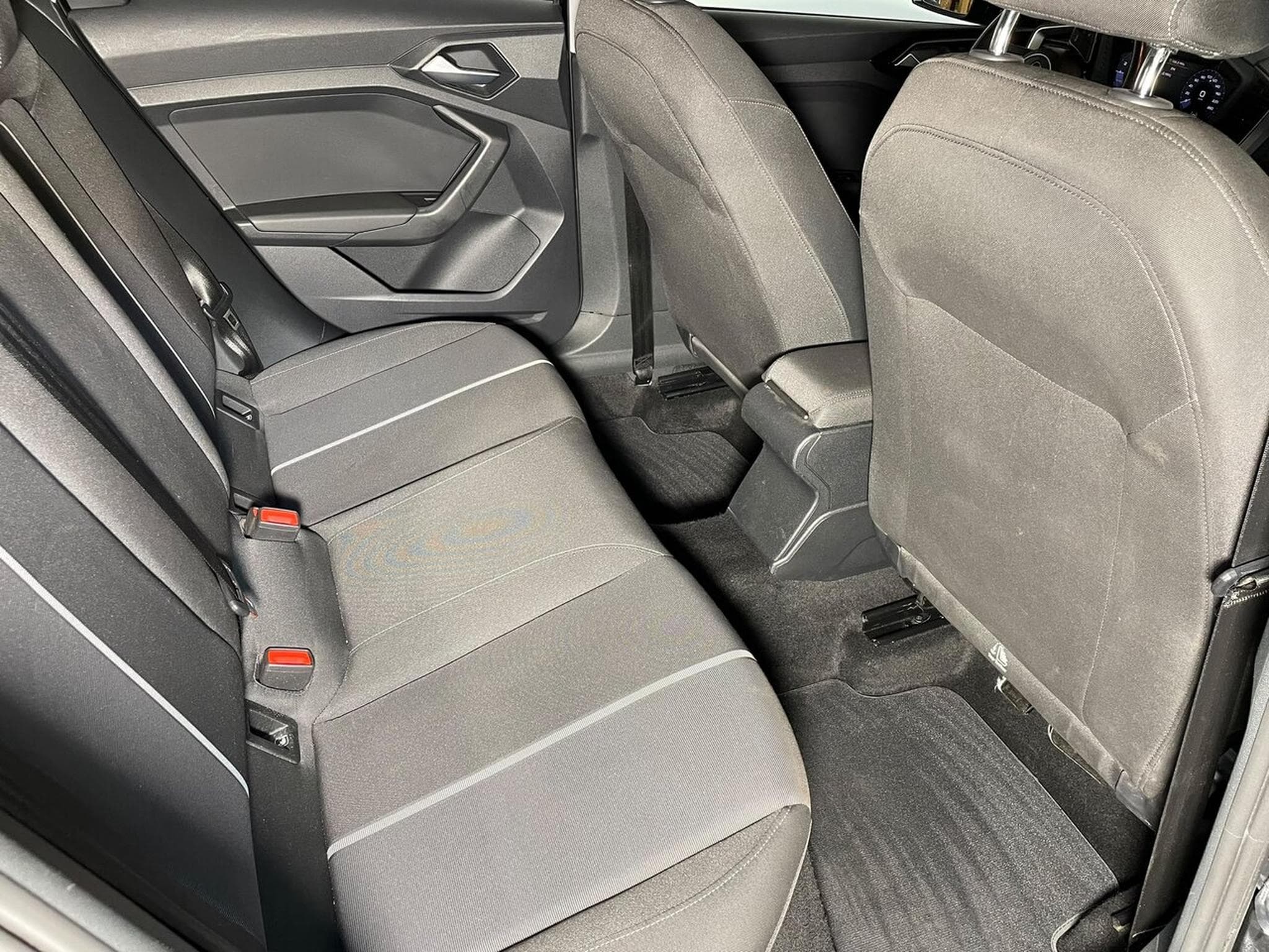 Audi A1 SPORTBACK 25 TFSI 95 BUSINESS GPS (2019) - Photo 10