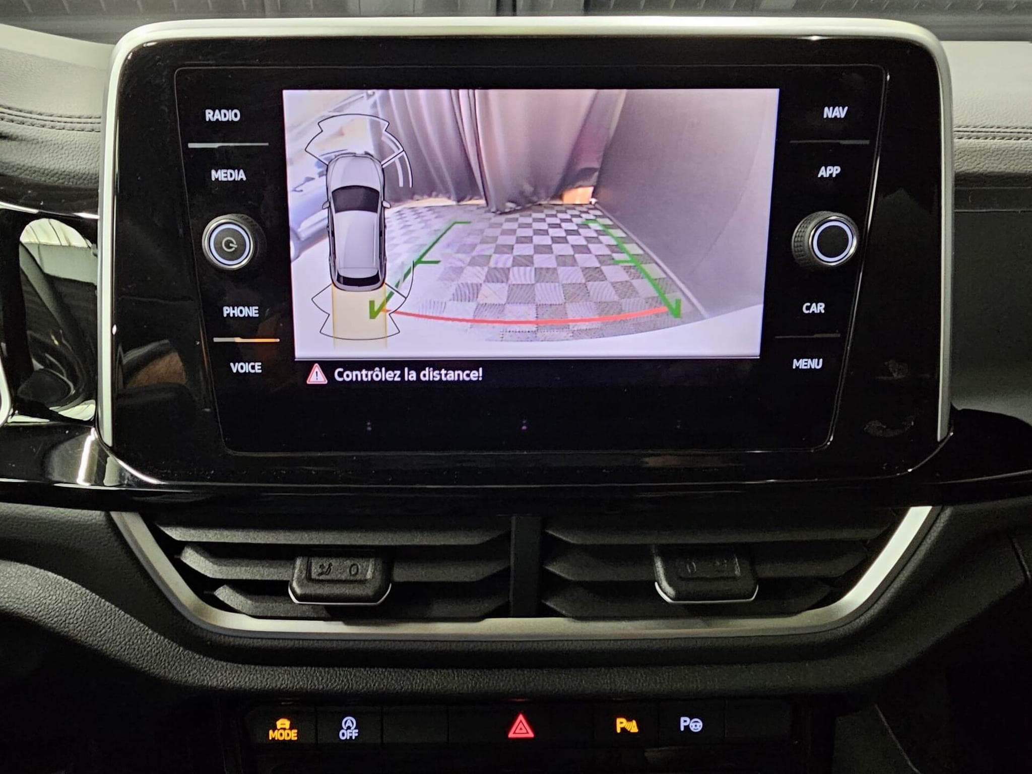 VW T-Roc 150cv R-Line Edition DSG7 (2025) - Photo 10