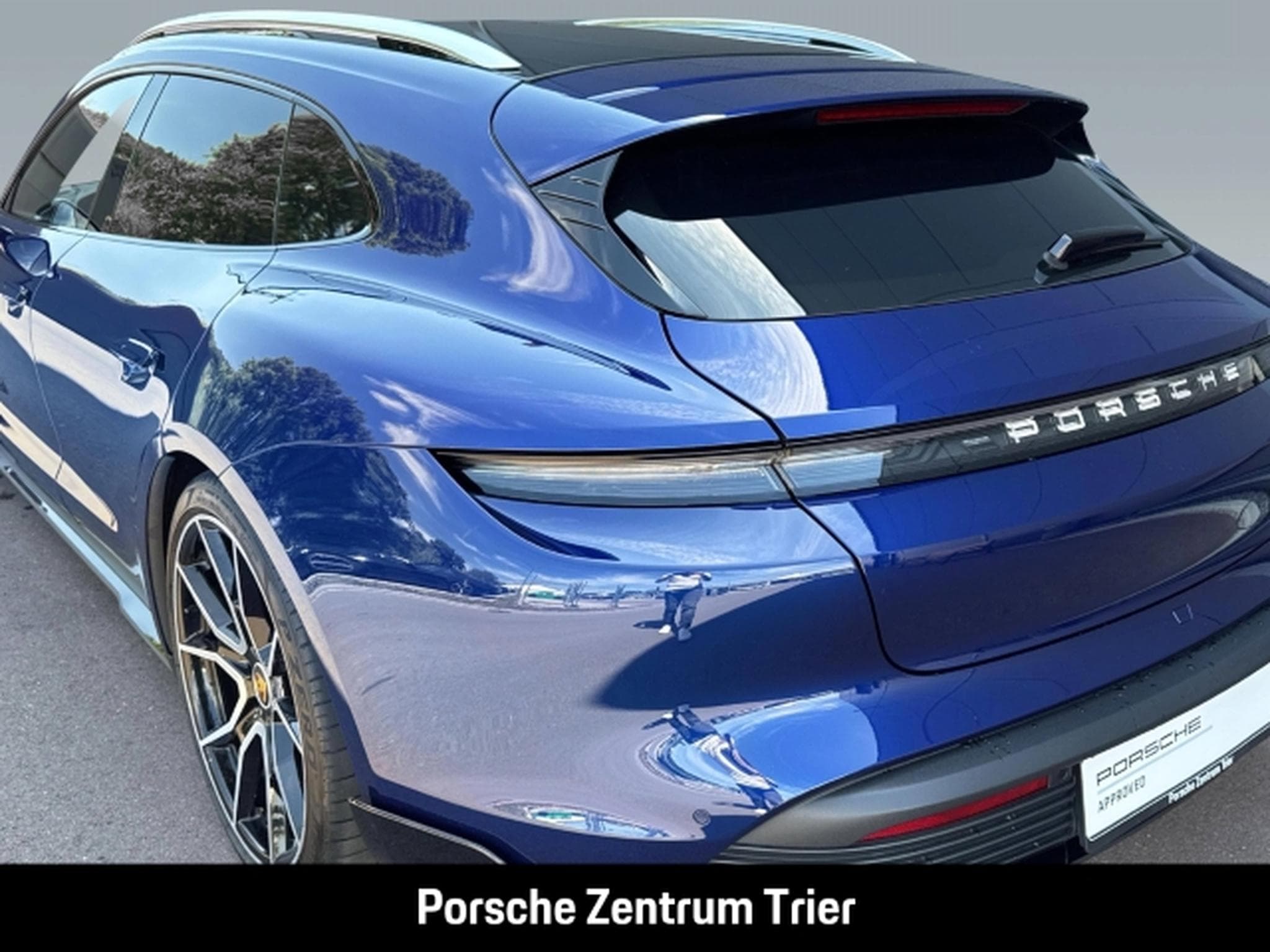 Porsche Taycan Sport Turismo Burmester HA-Lenkung (2023) - Photo 10