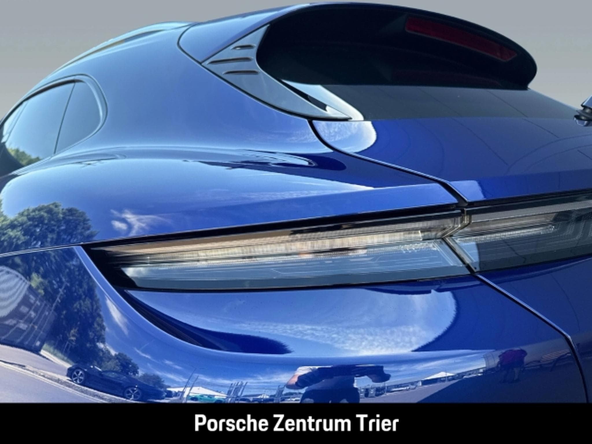 Porsche Taycan Sport Turismo Burmester HA-Lenkung (2023) - Photo 12
