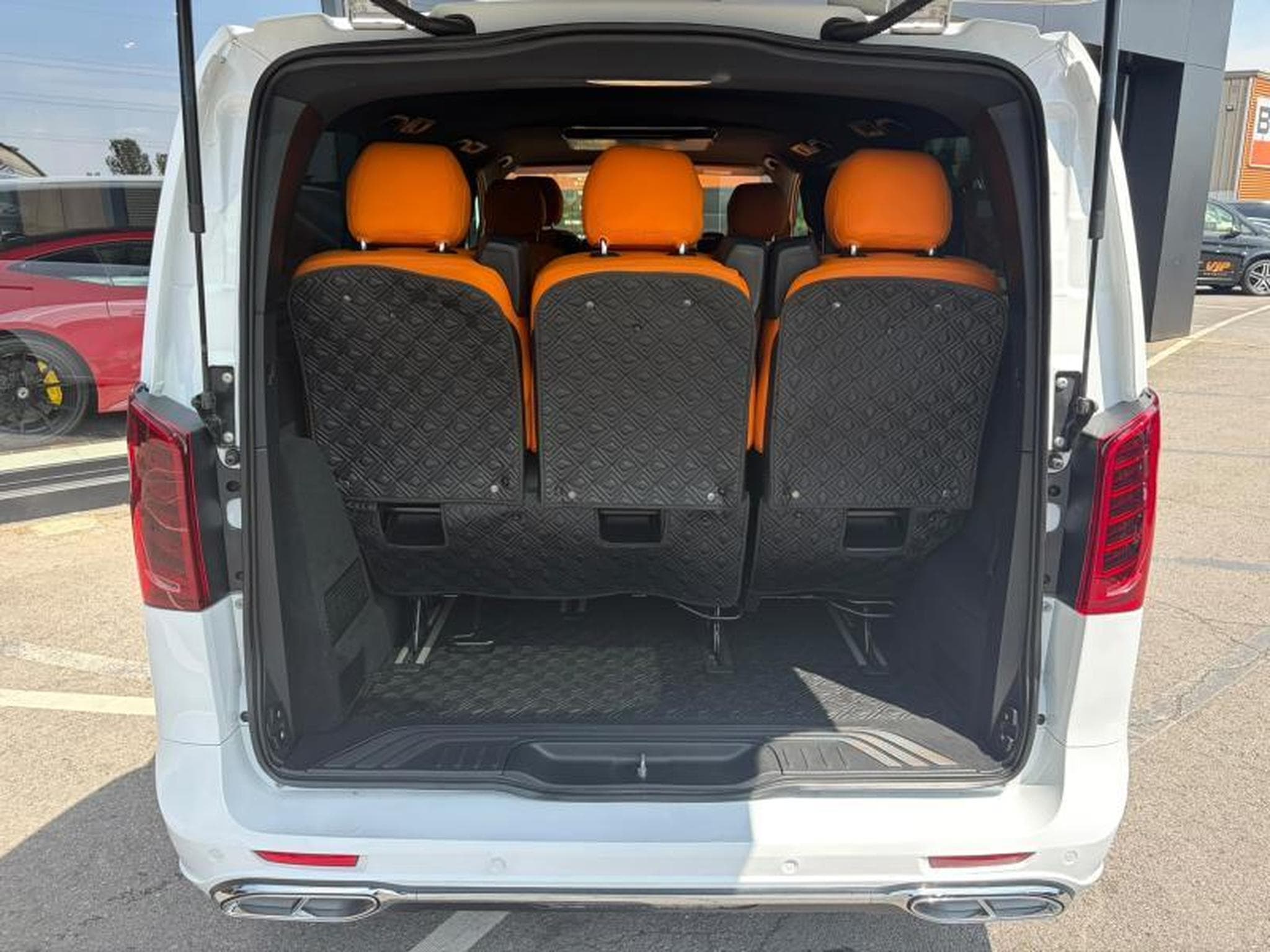 Mercedes Vito Tourer Long VIP Ciel étoilé Cuir orange (2020) - Photo 10