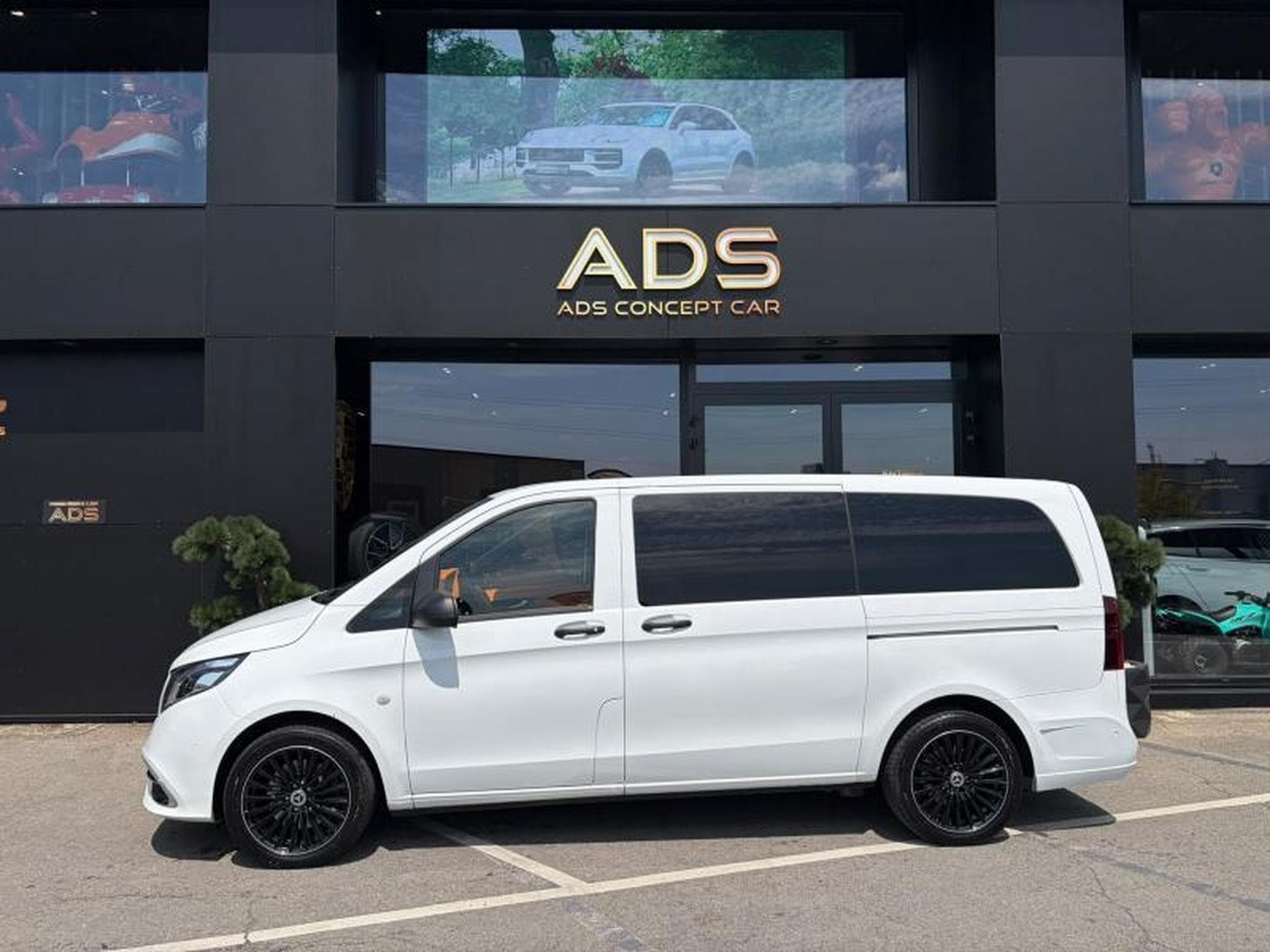 Mercedes Vito Tourer Long VIP Ciel étoilé Cuir orange (2020) - Photo 17