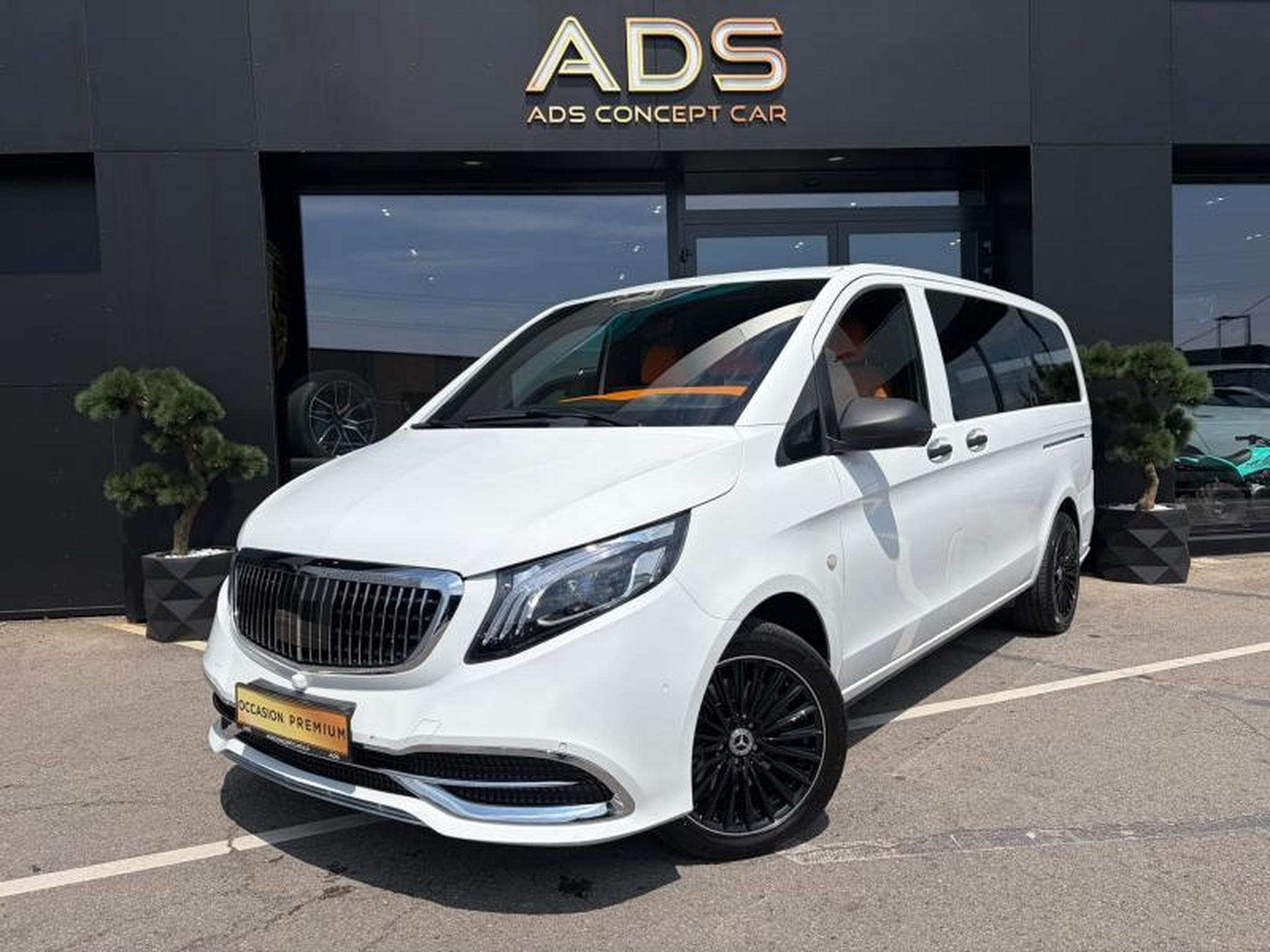 Mercedes Vito Tourer Long VIP Ciel étoilé Cuir orange (2020) - Photo 2