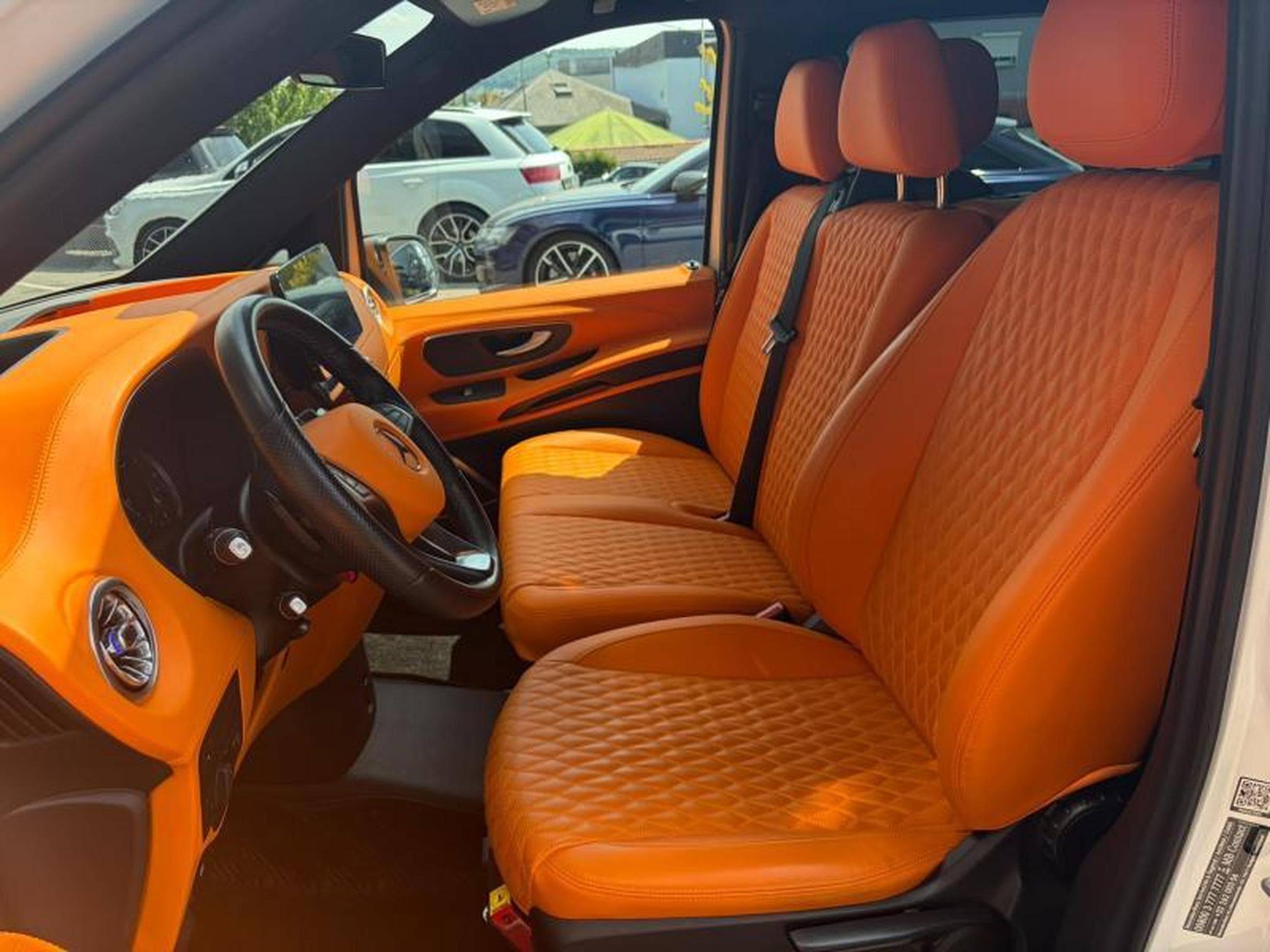 Mercedes Vito Tourer Long VIP Ciel étoilé Cuir orange (2020) - Photo 8