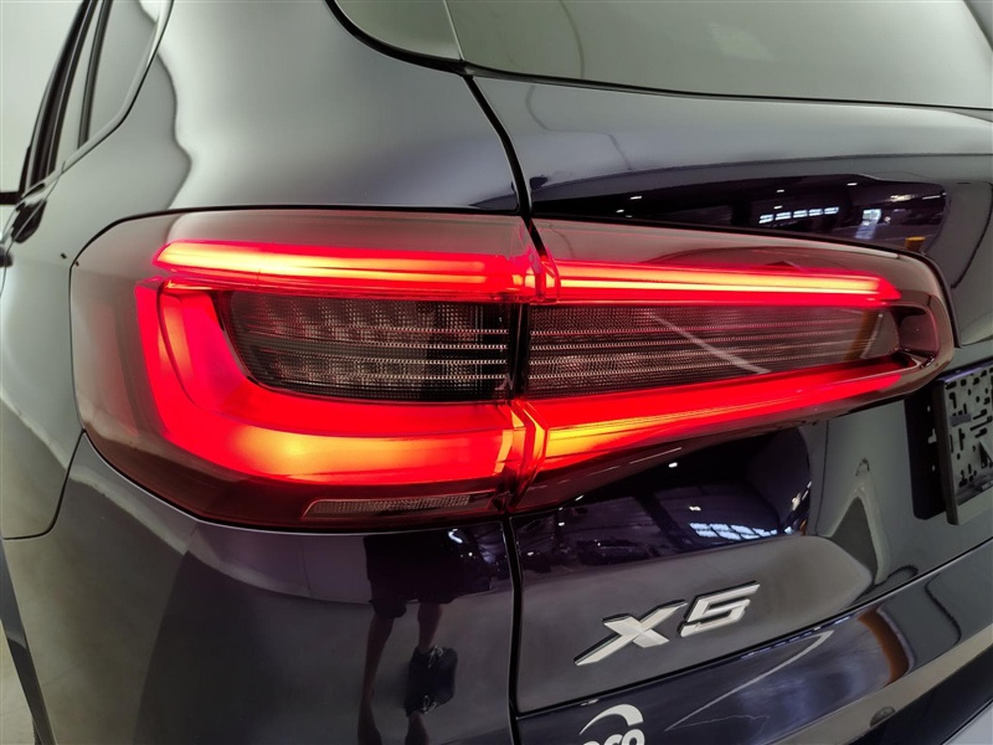 BMW X5 PHEV 3.0A xDrive45e / PACK M / TOIT PANO / LAZER / (2022) - Photo 16