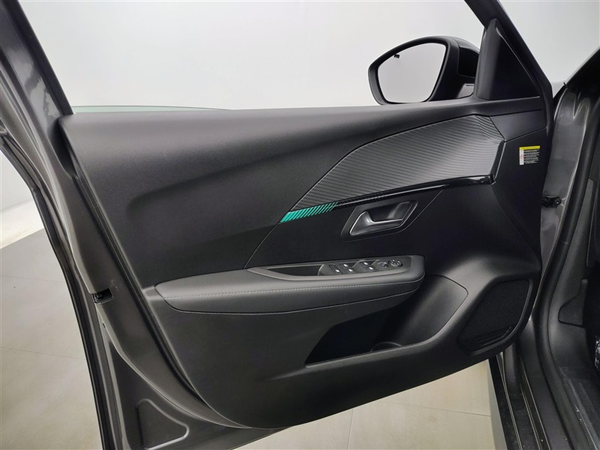 Peugeot 208 1.2i PureTech 100Cv EAT8 Allure NAVI / CARPLAY / CAMERA (2022) - Photo 17