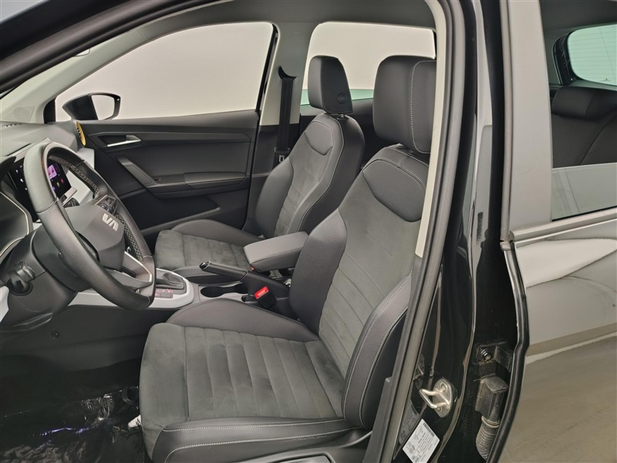 Seat Arona 1.0 TSI Move! Navi DSG (2022) - Photo 7