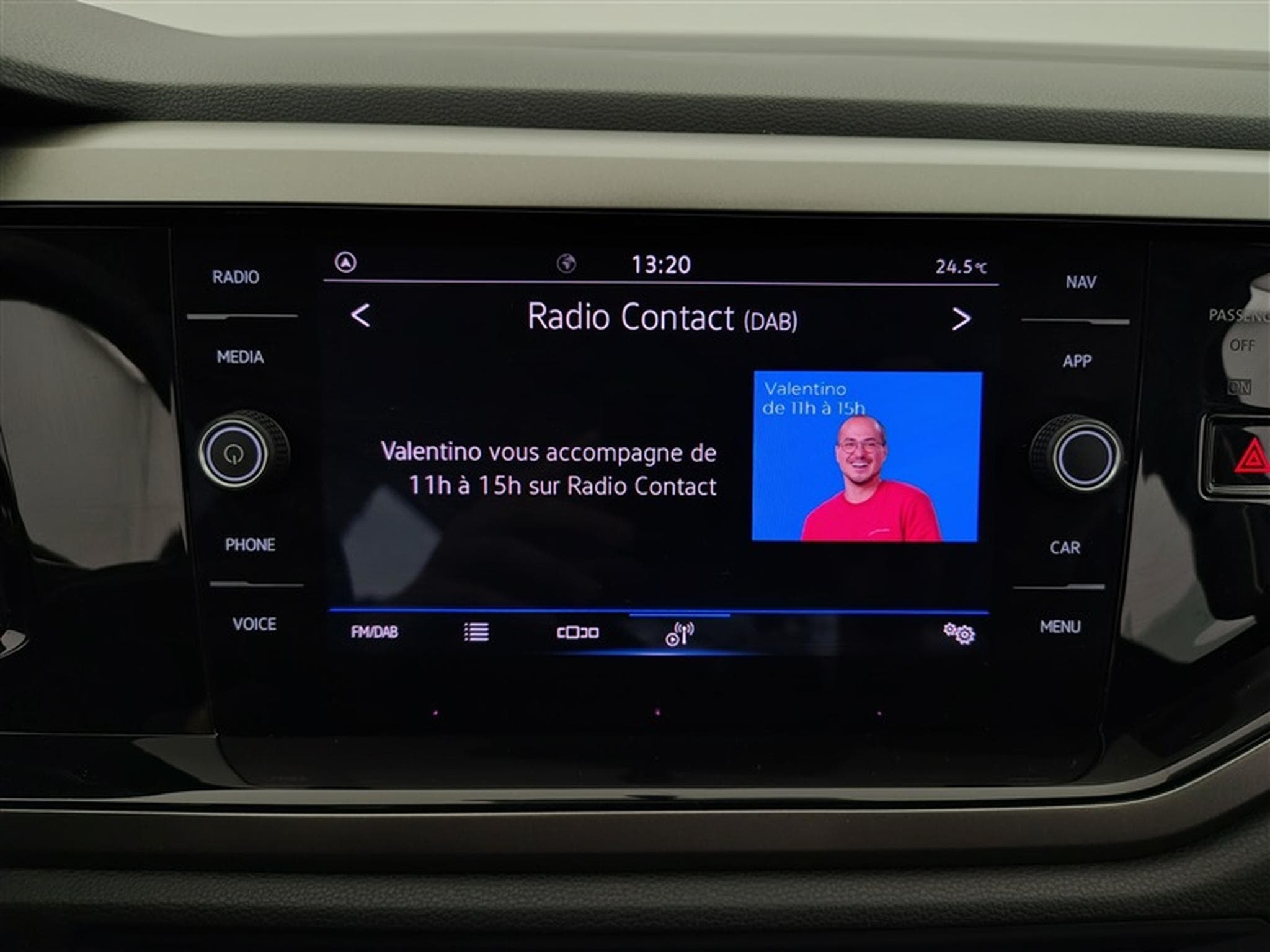 VW Polo 1.0 TSi Comfortline DSG NAVI / CARPLAY (2021) - Photo 11
