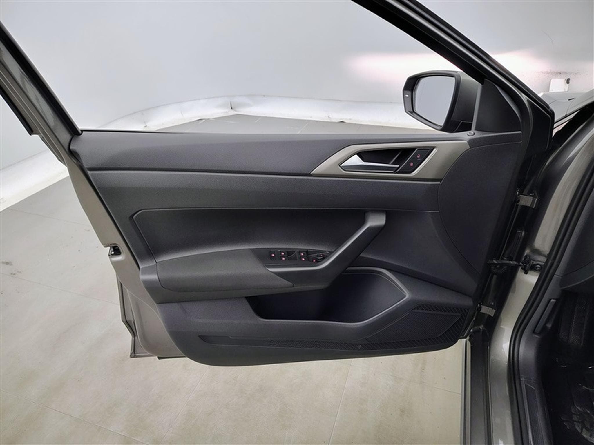 VW Polo 1.0 TSi Comfortline DSG NAVI / CARPLAY (2021) - Photo 17