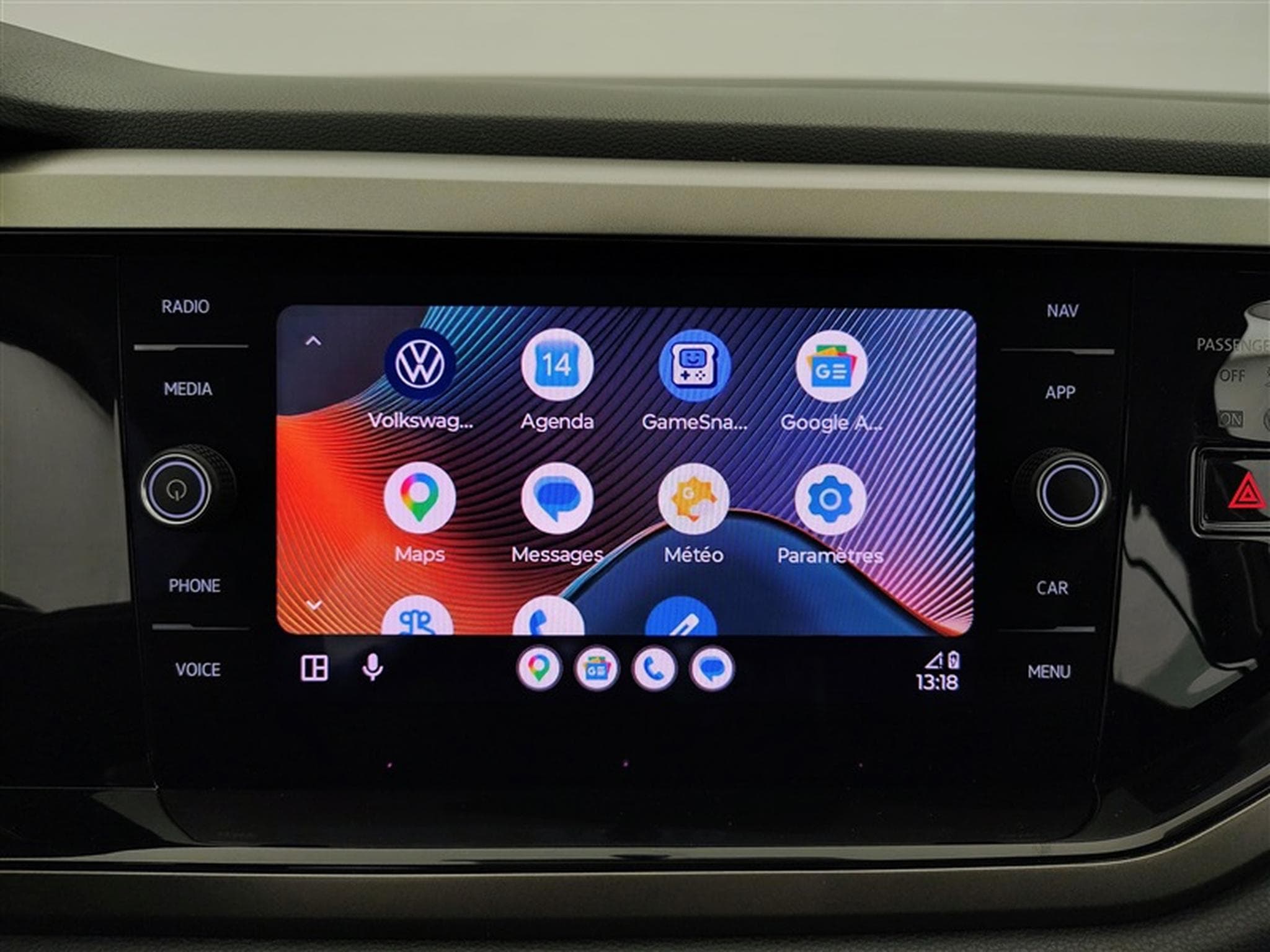 VW Polo 1.0 TSi Comfortline DSG NAVI / CARPLAY (2021) - Photo 20