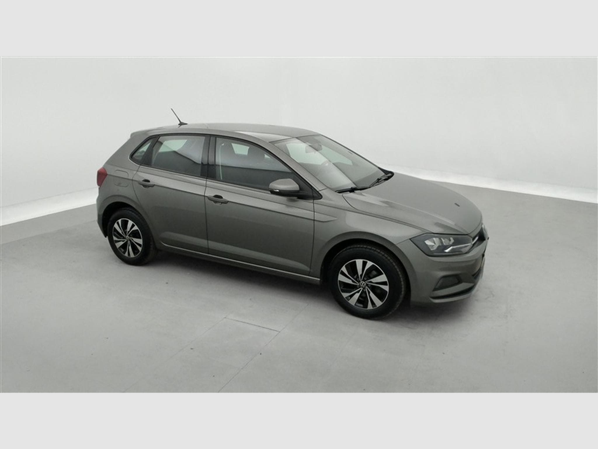 VW Polo 1.0 TSi Comfortline DSG NAVI / CARPLAY (2021) - Photo 23