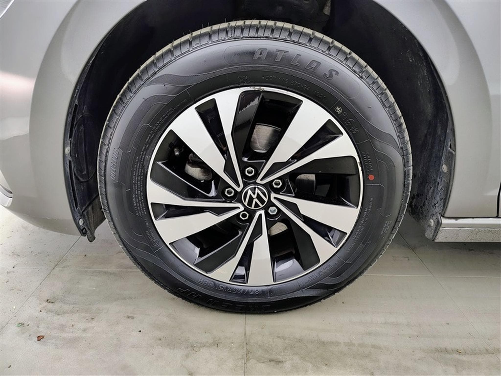 VW Polo 1.0 TSi Comfortline DSG NAVI / CARPLAY (2021) - Photo 6
