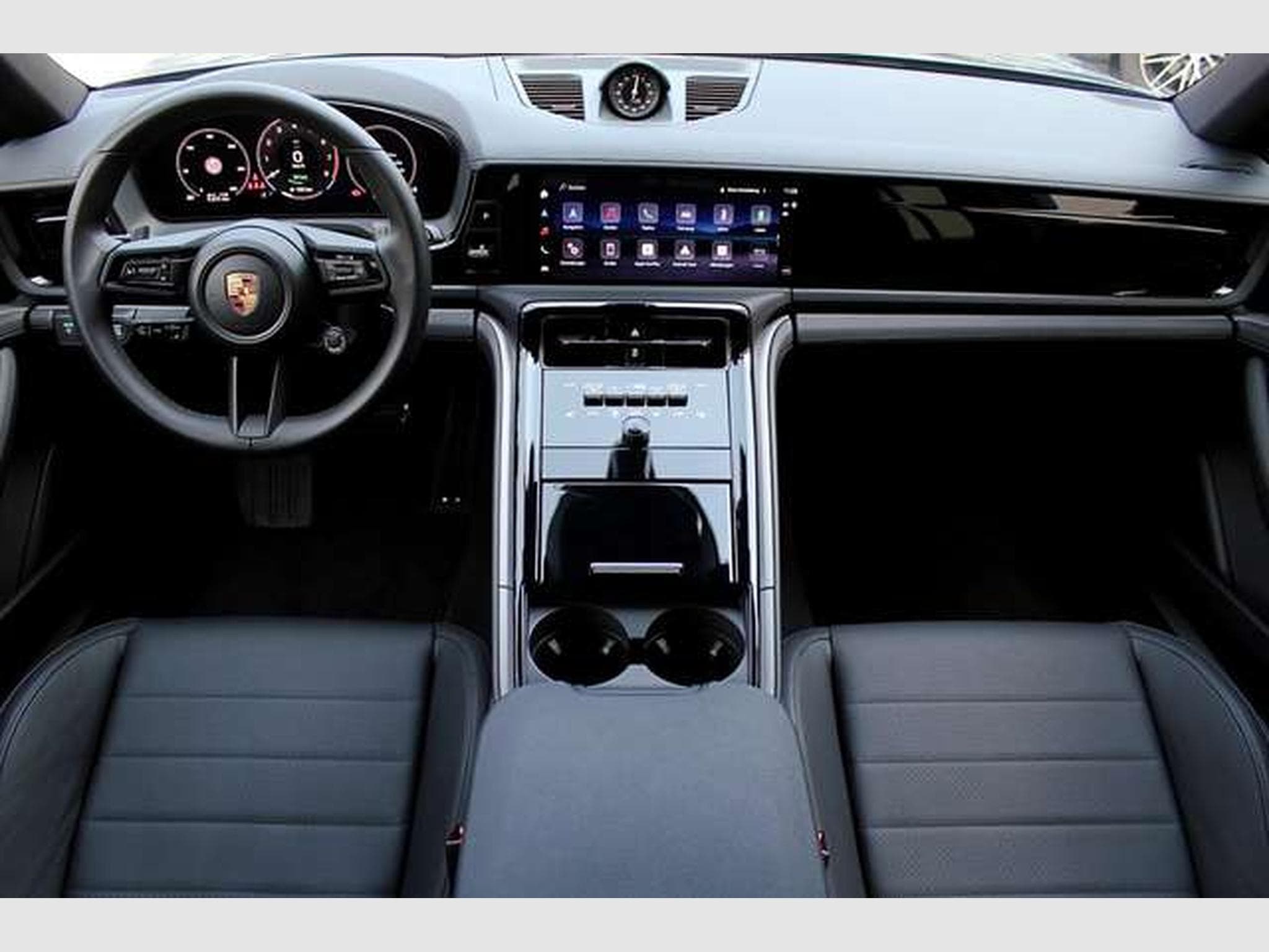 Porsche Panamera Panamera 4 E-Hybrid*21"SportDesign,ACC,BOSE,PANO (2025) - Photo 4