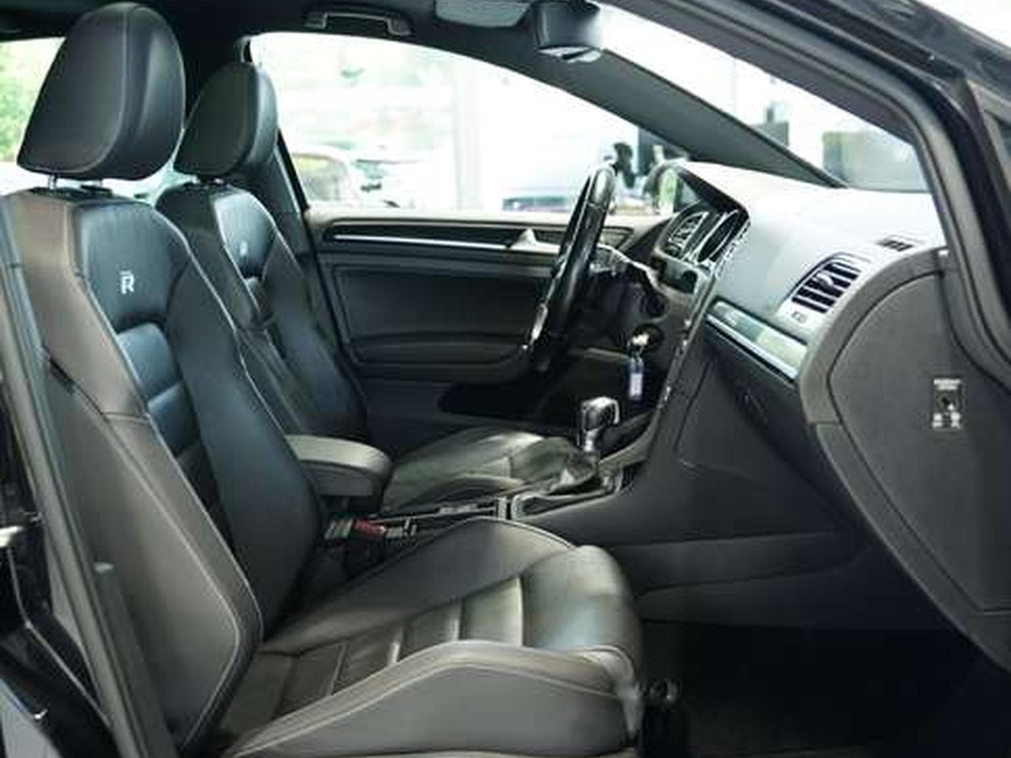VW Golf R 4M DSG *19 *ABT *Navi *Leder *Pano (2015) - Photo 16