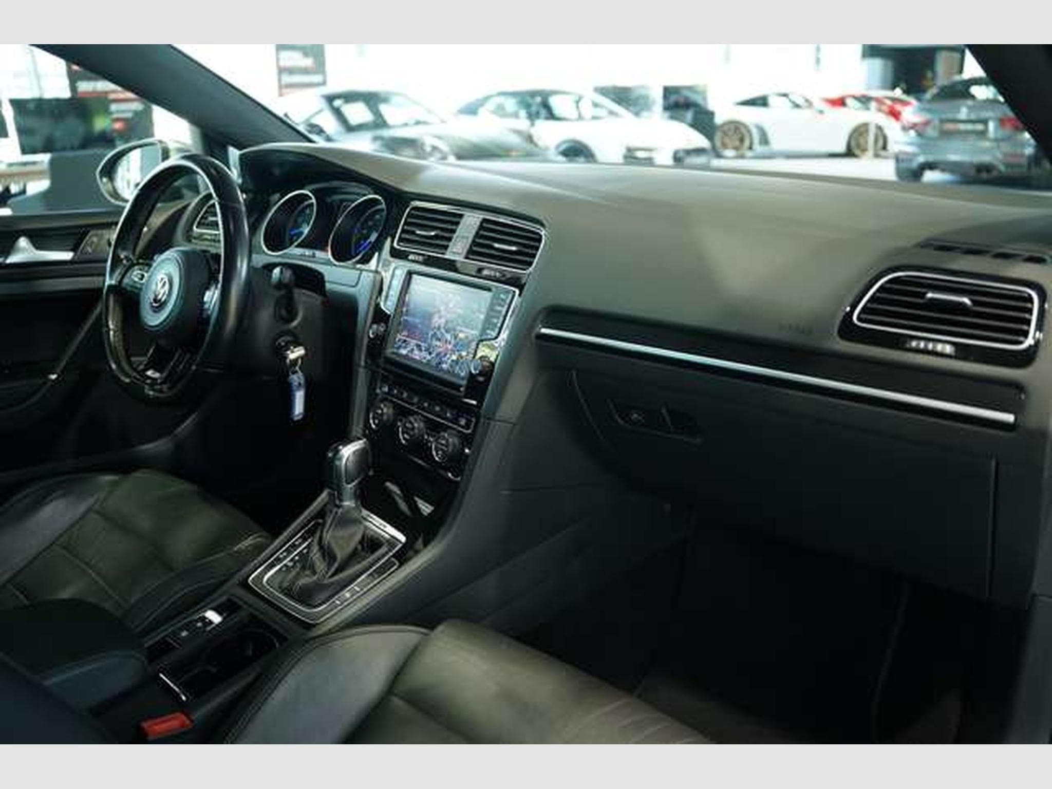 VW Golf R 4M DSG *19 *ABT *Navi *Leder *Pano (2015) - Photo 17