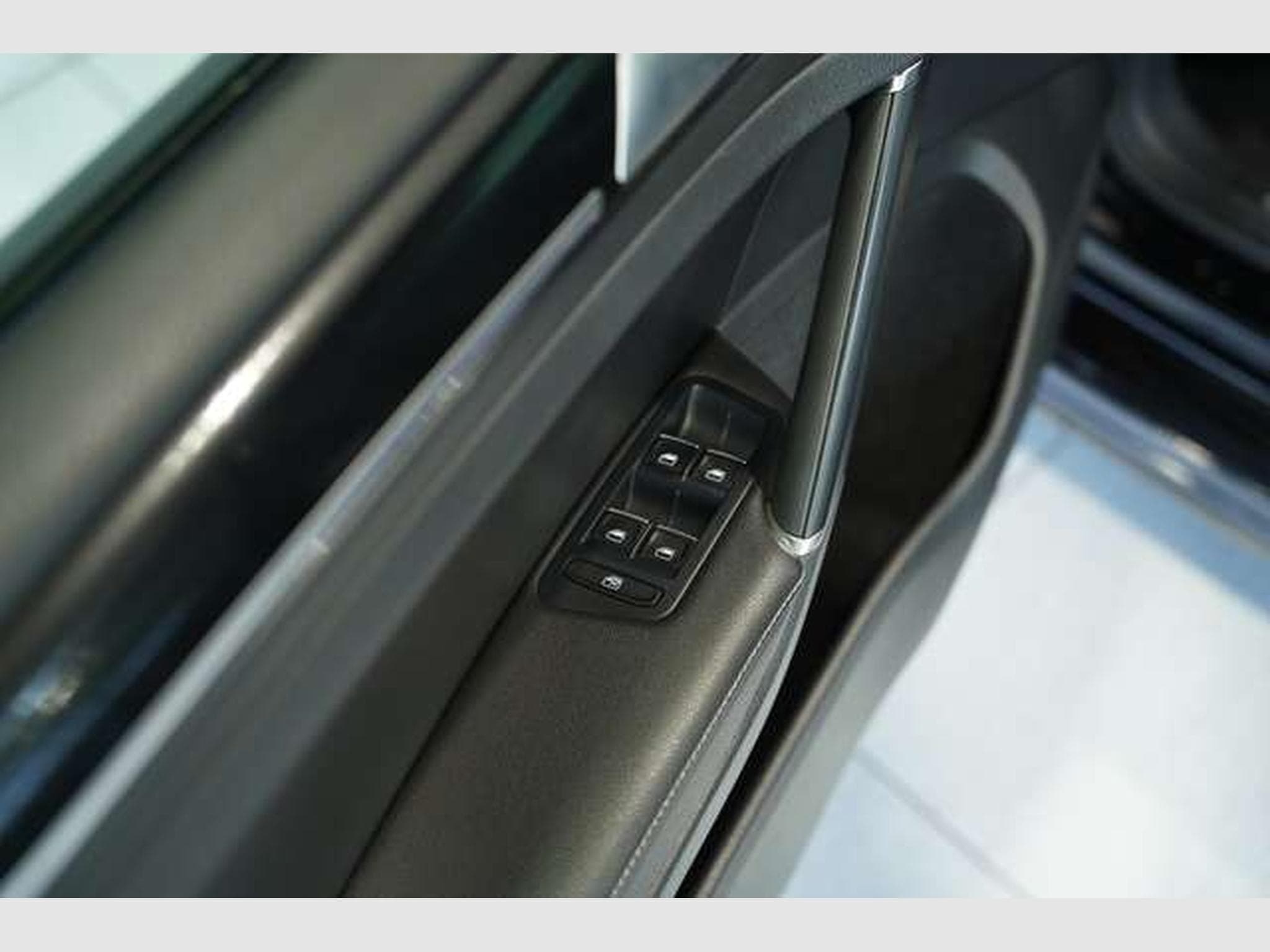 VW Golf R 4M DSG *19 *ABT *Navi *Leder *Pano (2015) - Photo 23