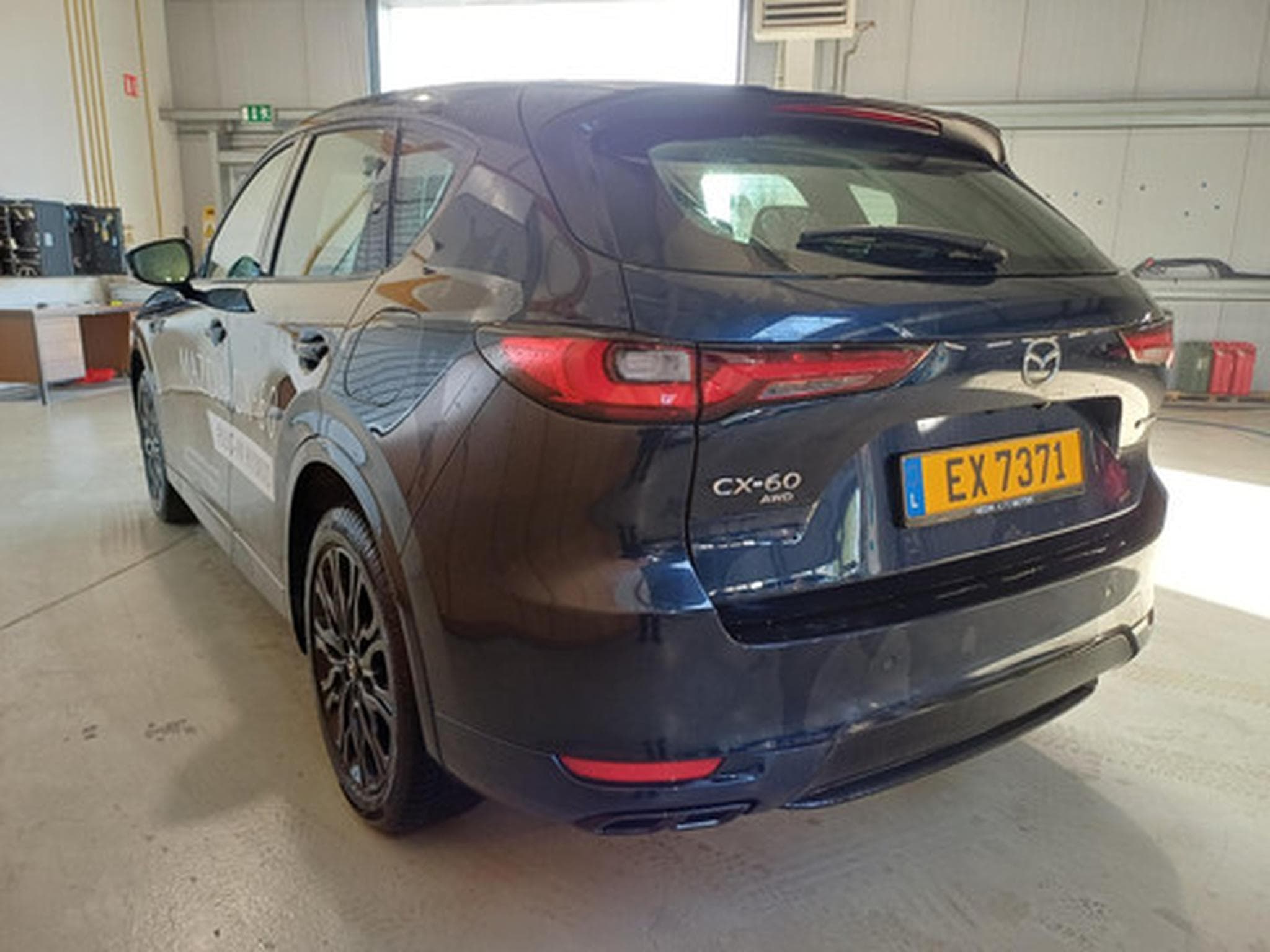 Mazda CX-60 2.5 PHEV Homura (2024) - Photo 5