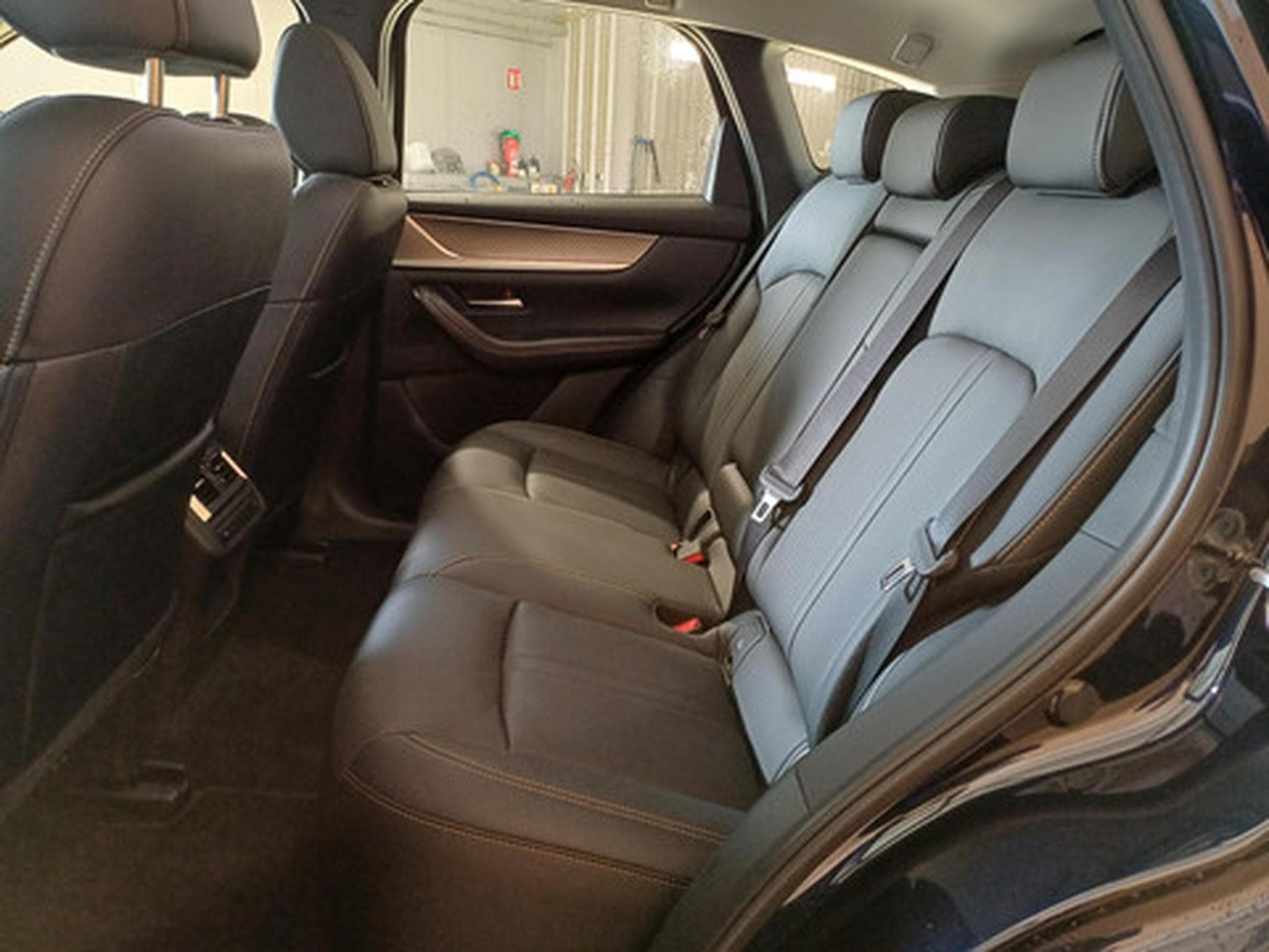 Mazda CX-60 2.5 PHEV Homura (2024) - Photo 9