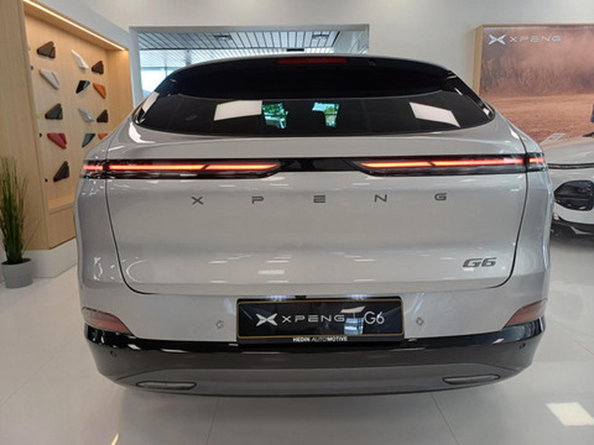 Xpeng G6 BEV 69KWH Standard Range RWD (2026) - Photo 6