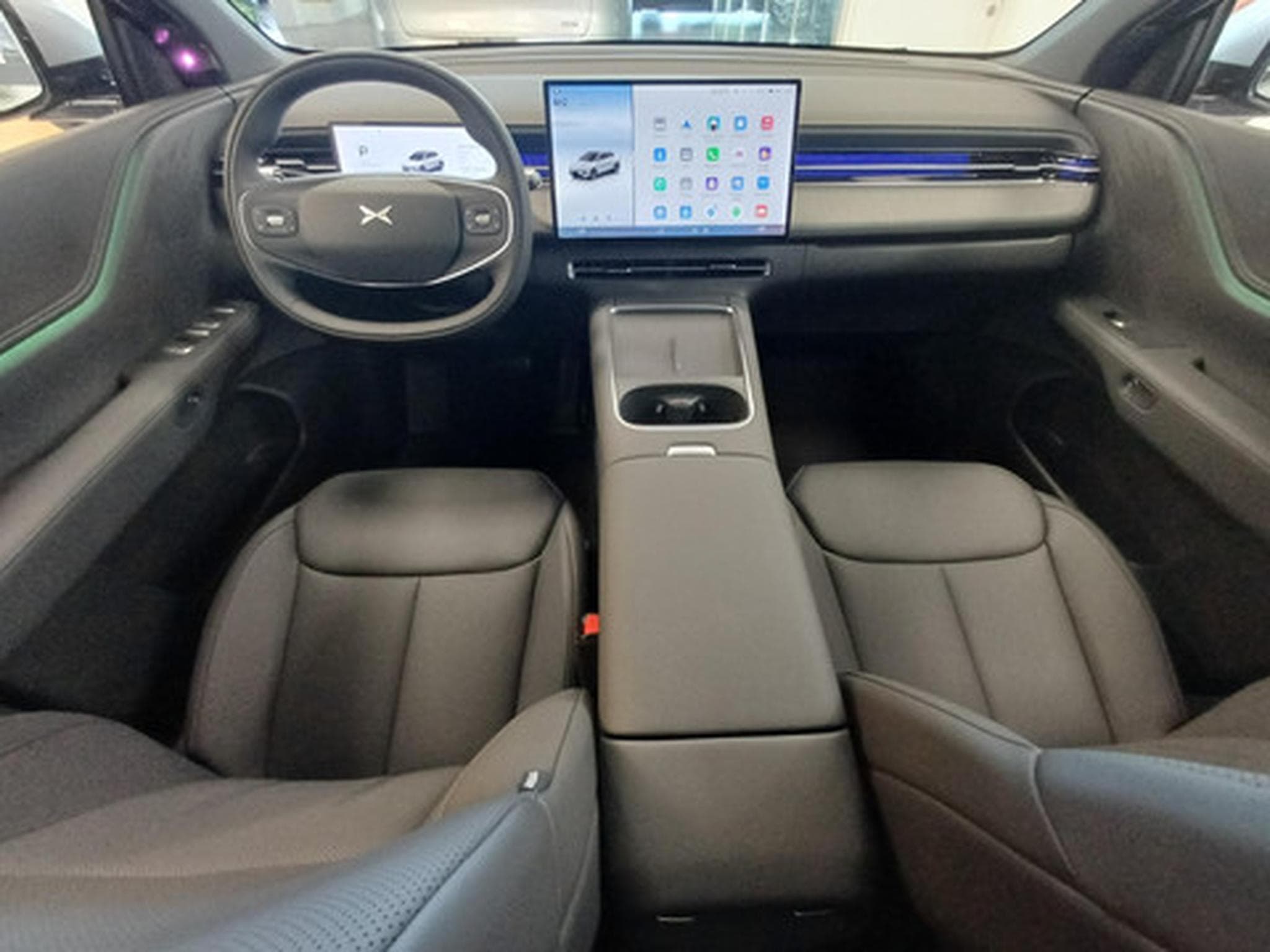 Xpeng G6 BEV 69KWH Standard Range RWD (2026) - Photo 8