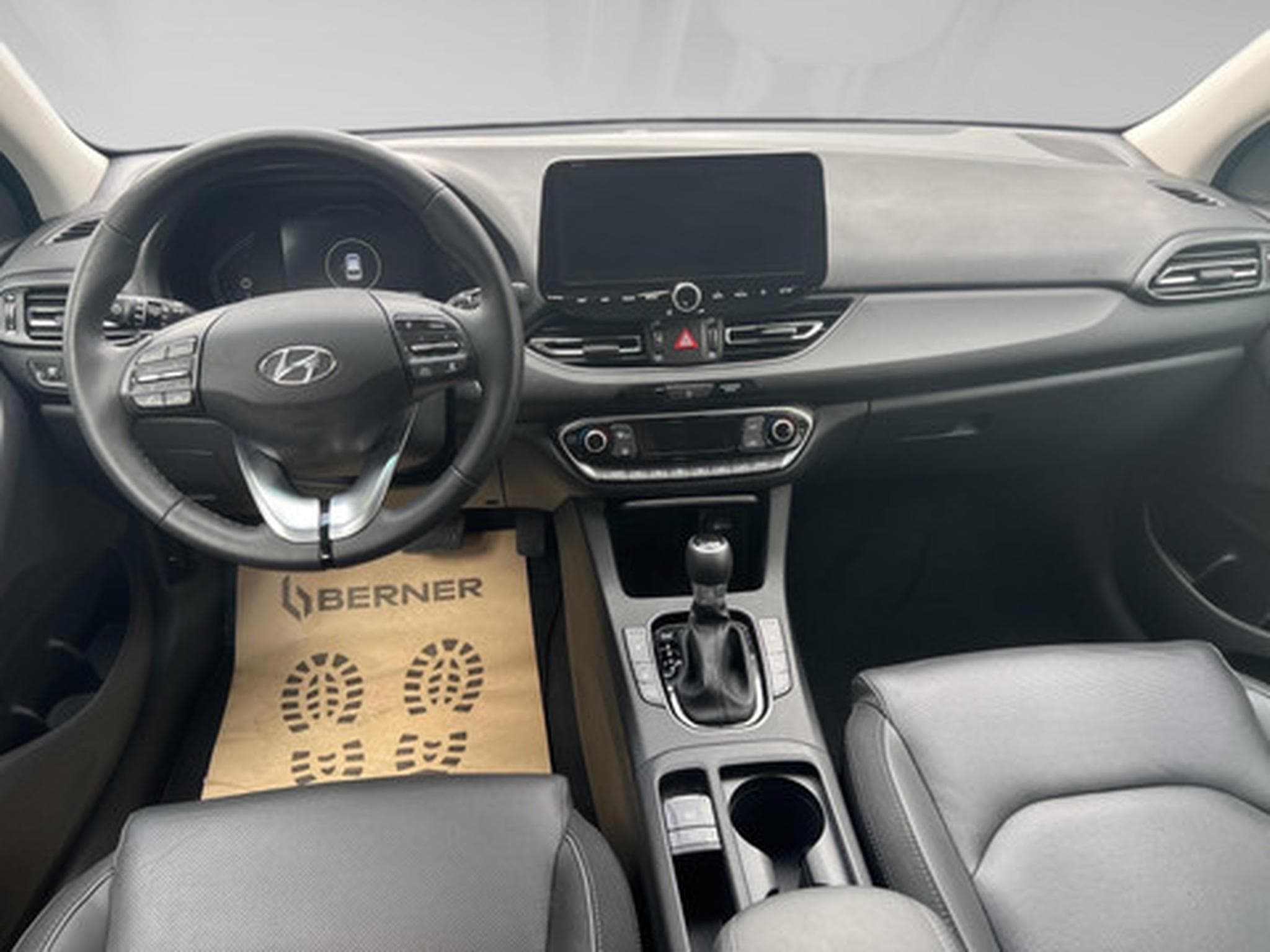 Hyundai i30 Wagon 1.5 T-GDi 118kW Sky DCT (2023) - Photo 13