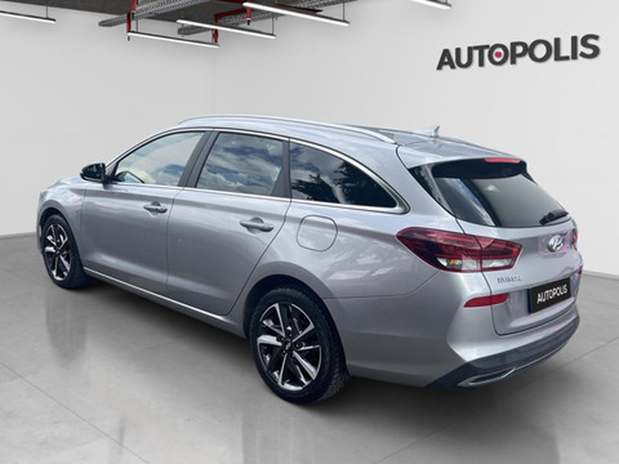 Hyundai i30 Wagon 1.5 T-GDi 118kW Sky DCT (2023) - Photo 18