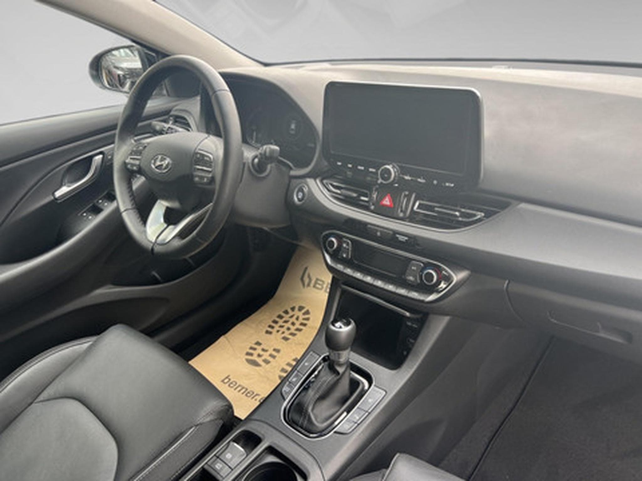 Hyundai i30 Wagon 1.5 T-GDi 118kW Sky DCT (2023) - Photo 20