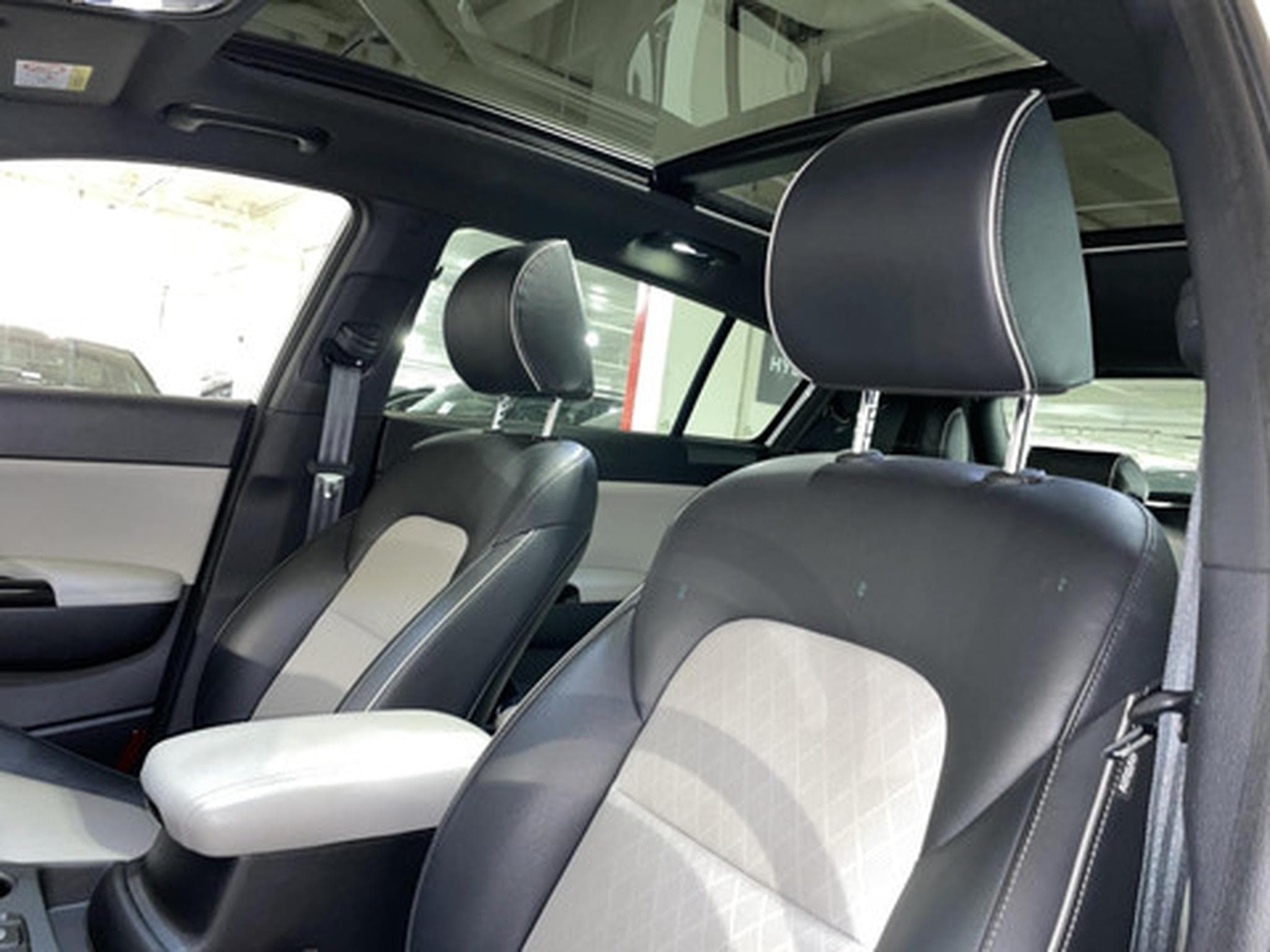 Kia Sportage 1.6 T-GDI 4WD GT-Line (2019) - Photo 13