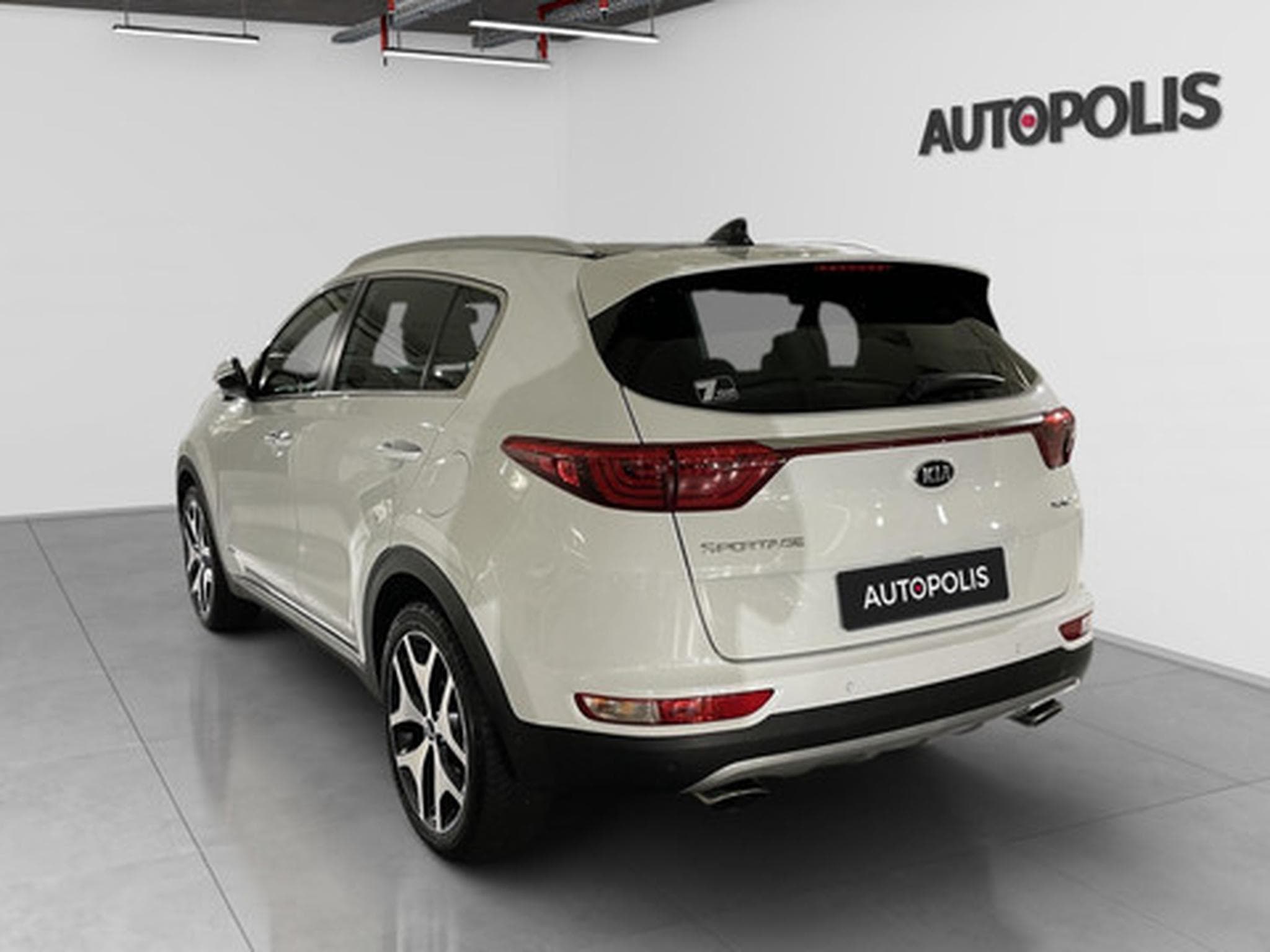 Kia Sportage 1.6 T-GDI 4WD GT-Line (2019) - Photo 20