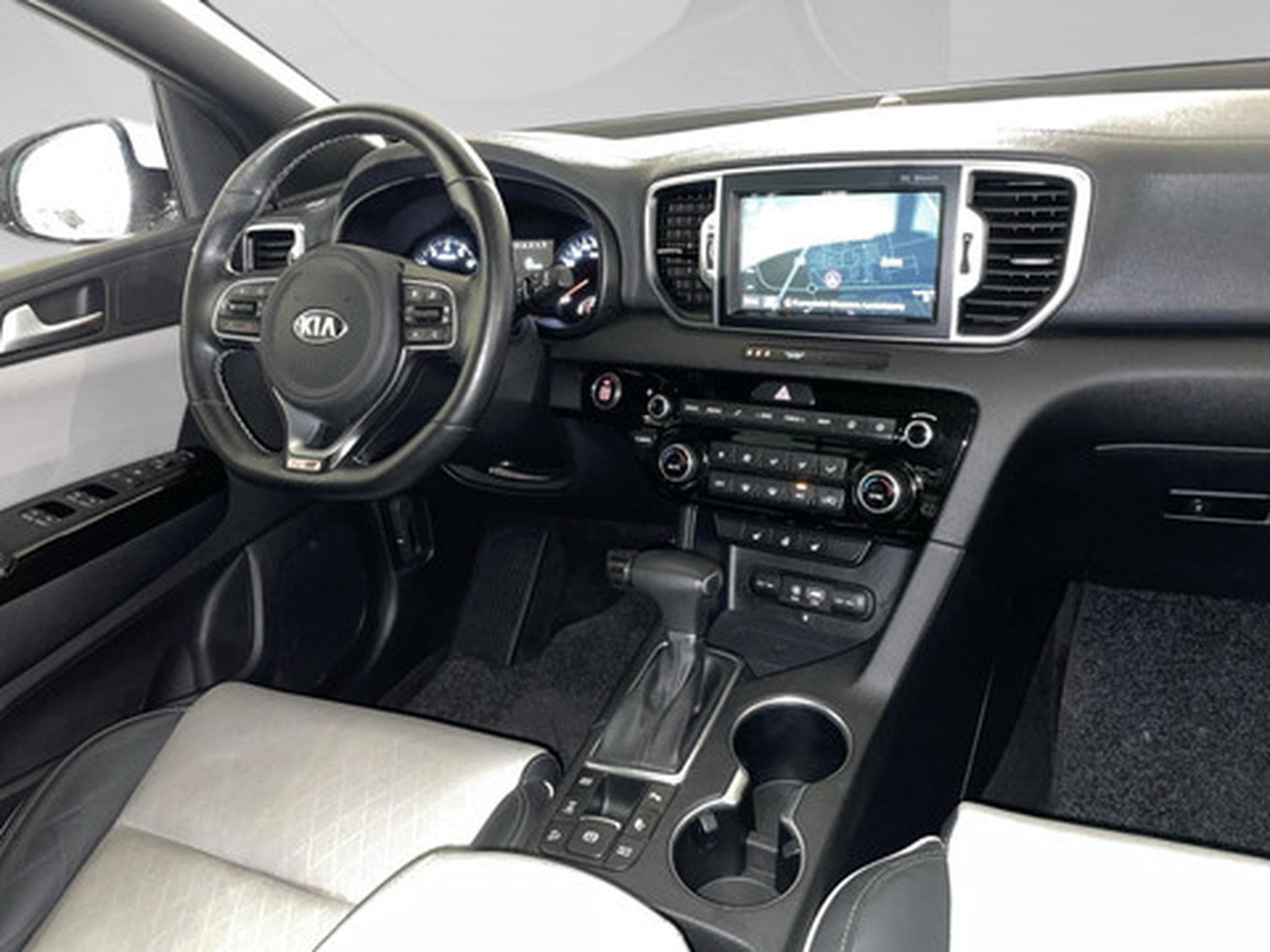 Kia Sportage 1.6 T-GDI 4WD GT-Line (2019) - Photo 7