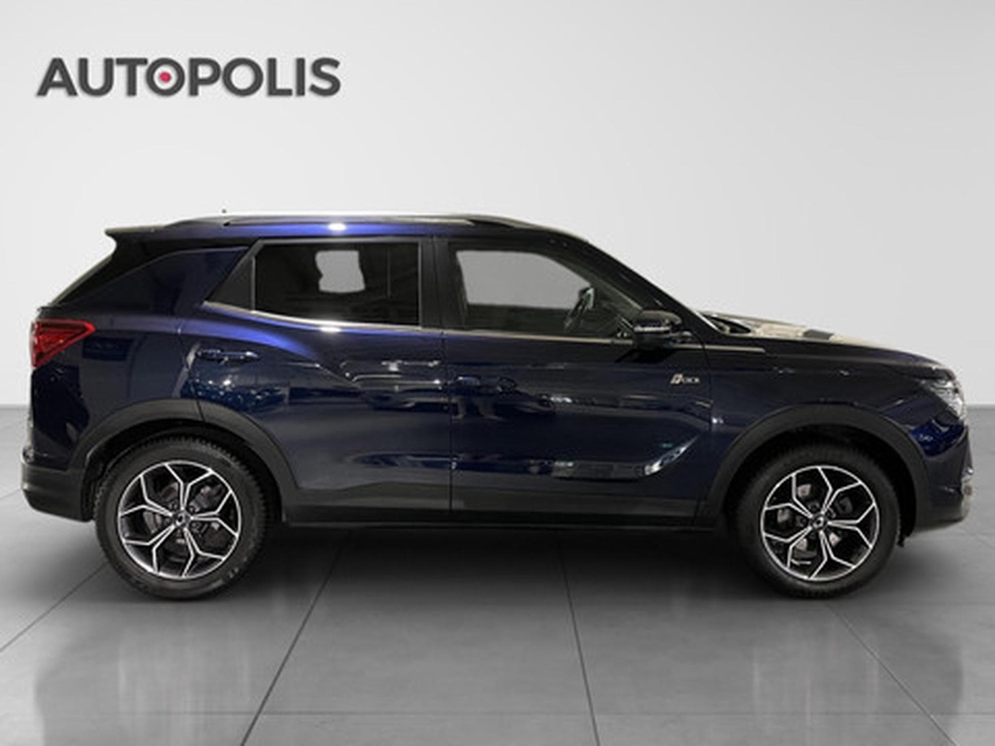 Ssangyong Korando 1.5 T-GDI 120kW Ruby (2023) - Photo 16