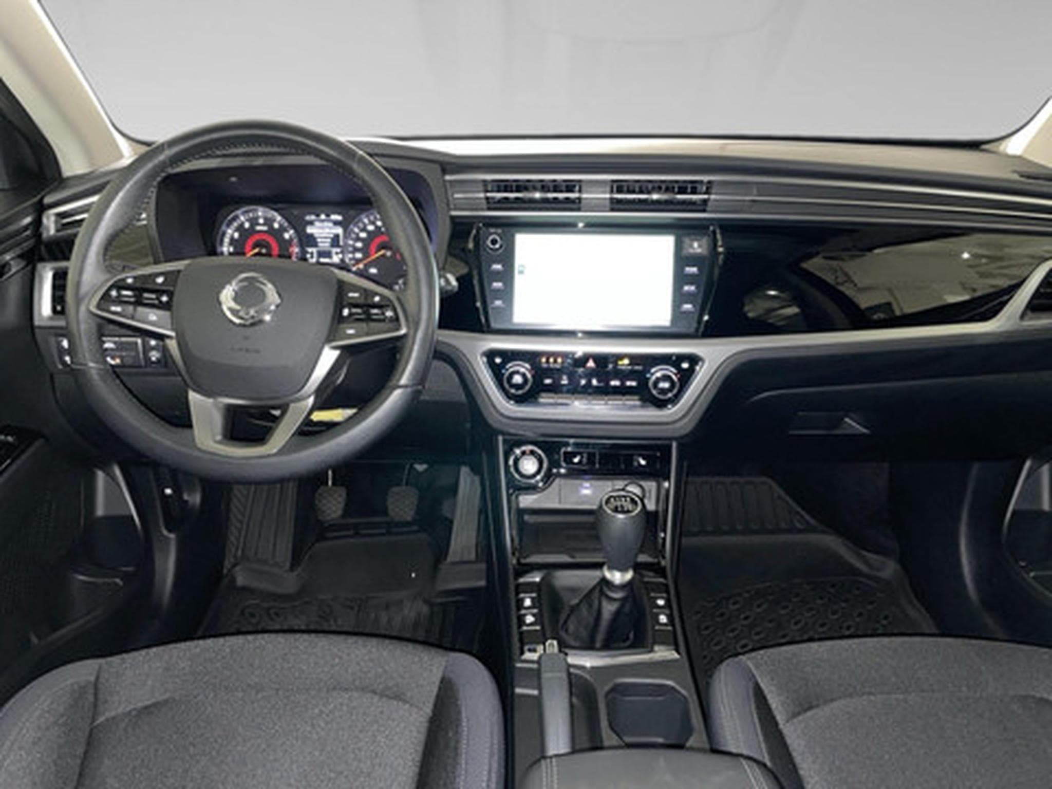 Ssangyong Korando 1.5 T-GDI 120kW Ruby (2023) - Photo 5