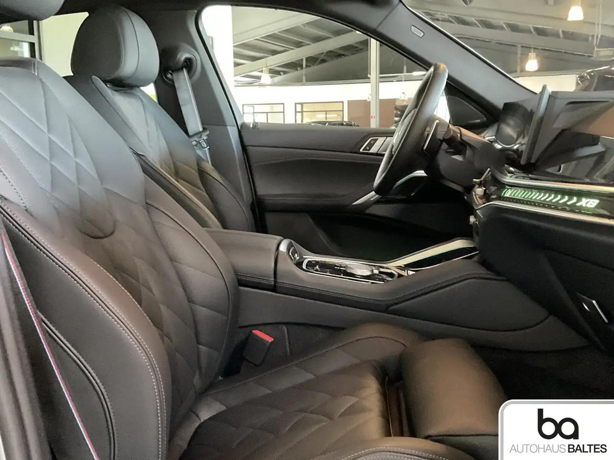 BMW X6 (2025) - Photo 8