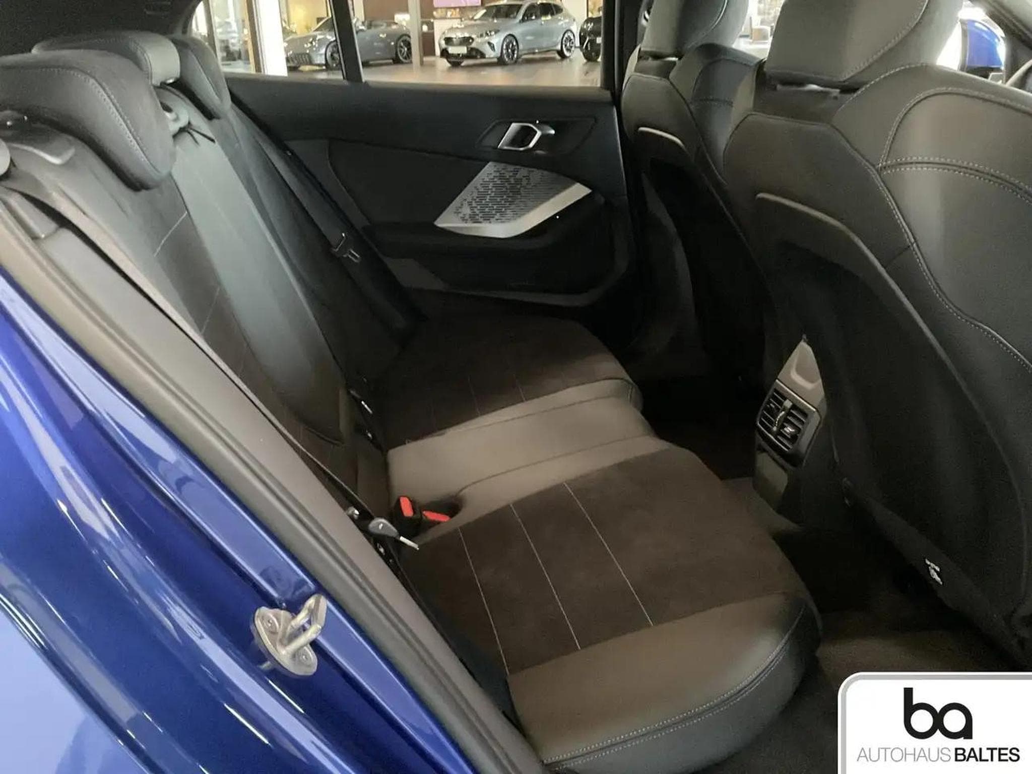 BMW 120 (2025) - Photo 8