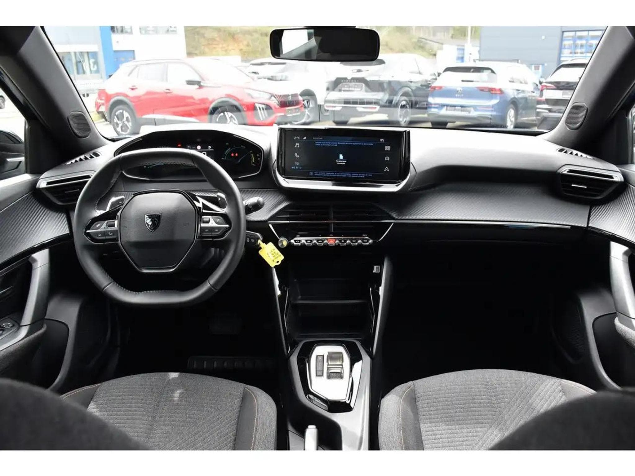 Peugeot 2008 (2025) - Photo 9