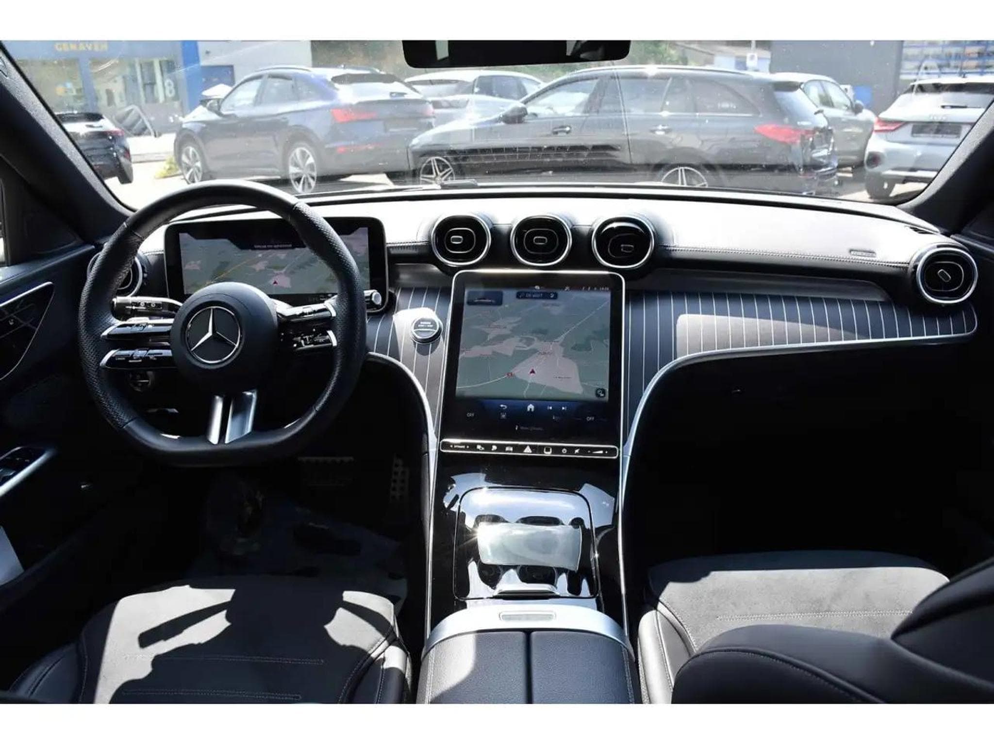 Mercedes C 200 (2025) - Photo 10