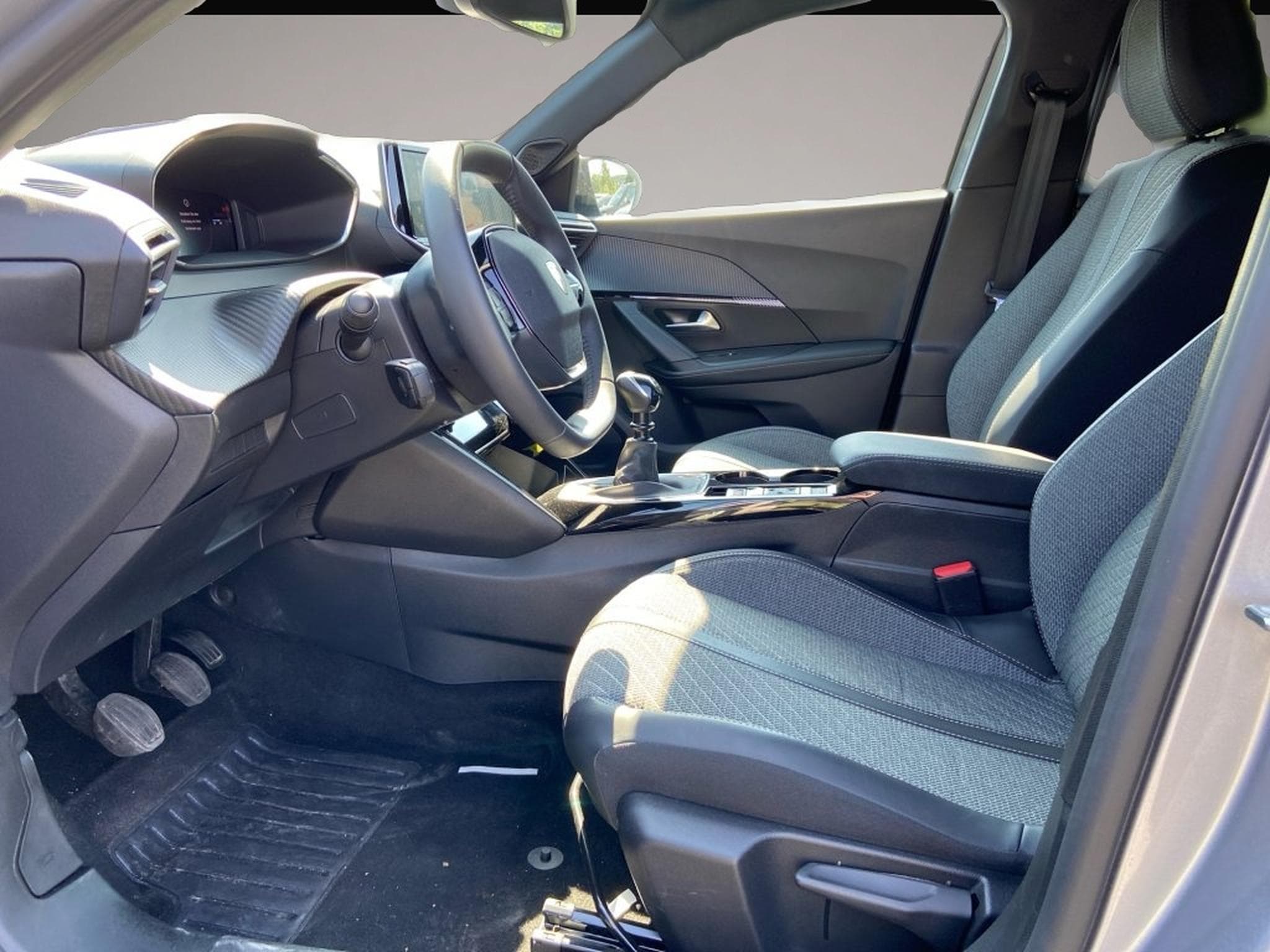 Peugeot 2008 (2025) - Photo 3