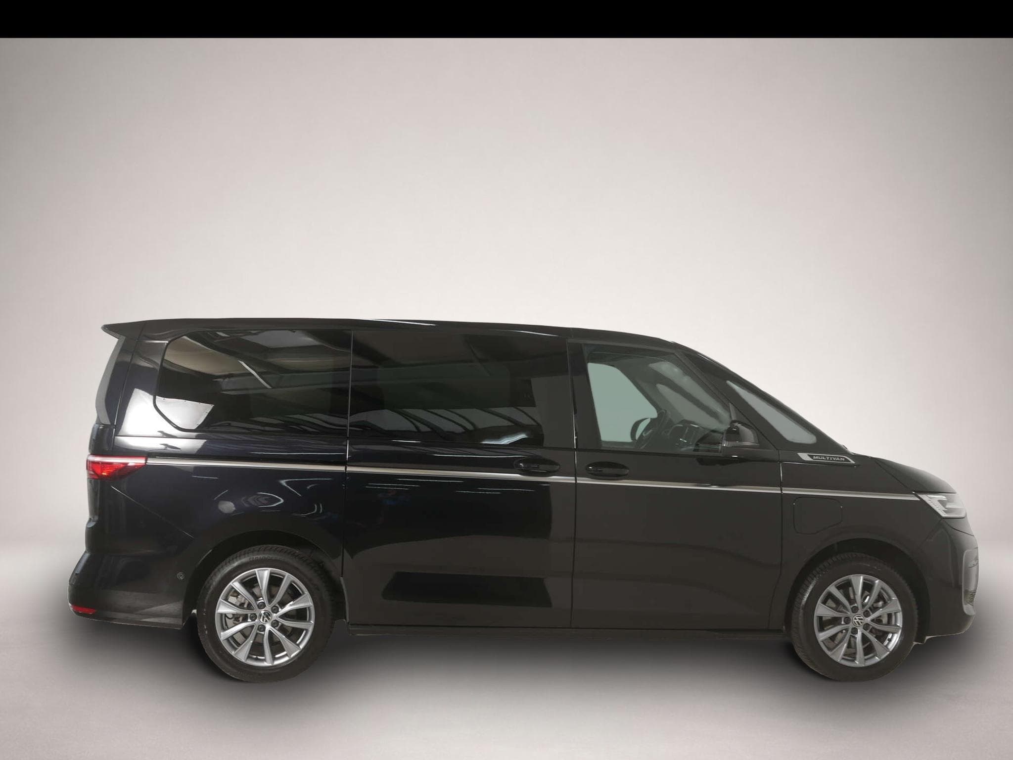 VW Multivan (2025) - Photo 6