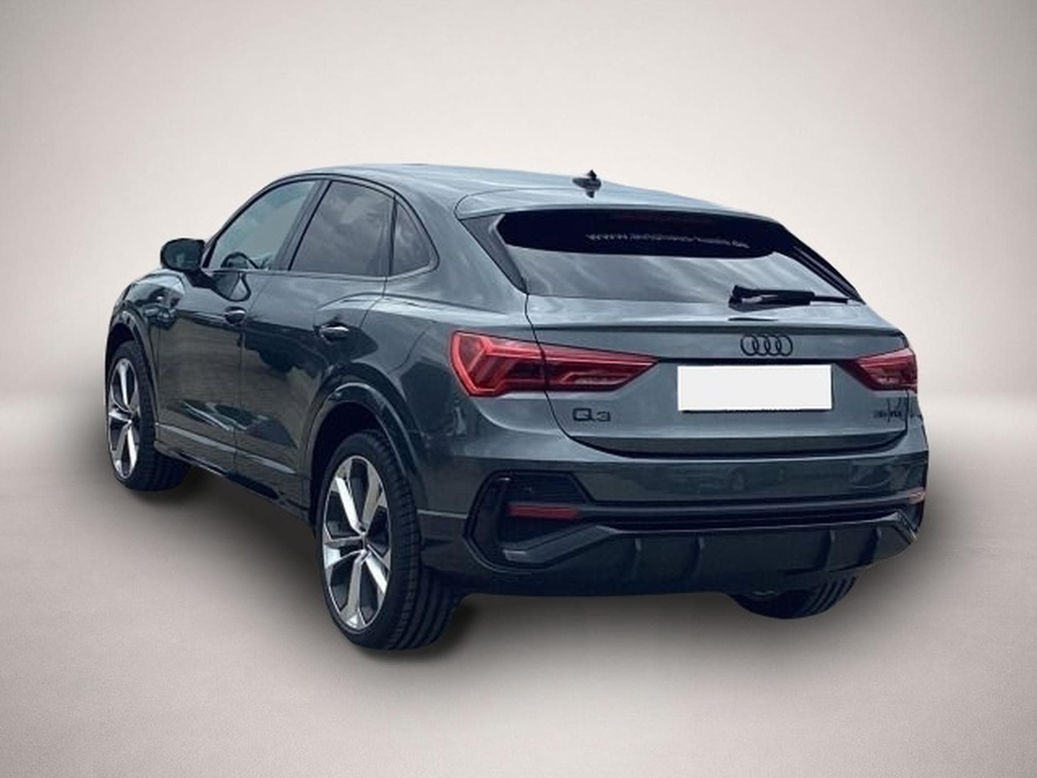 Audi Q3 (2024) - Photo 3