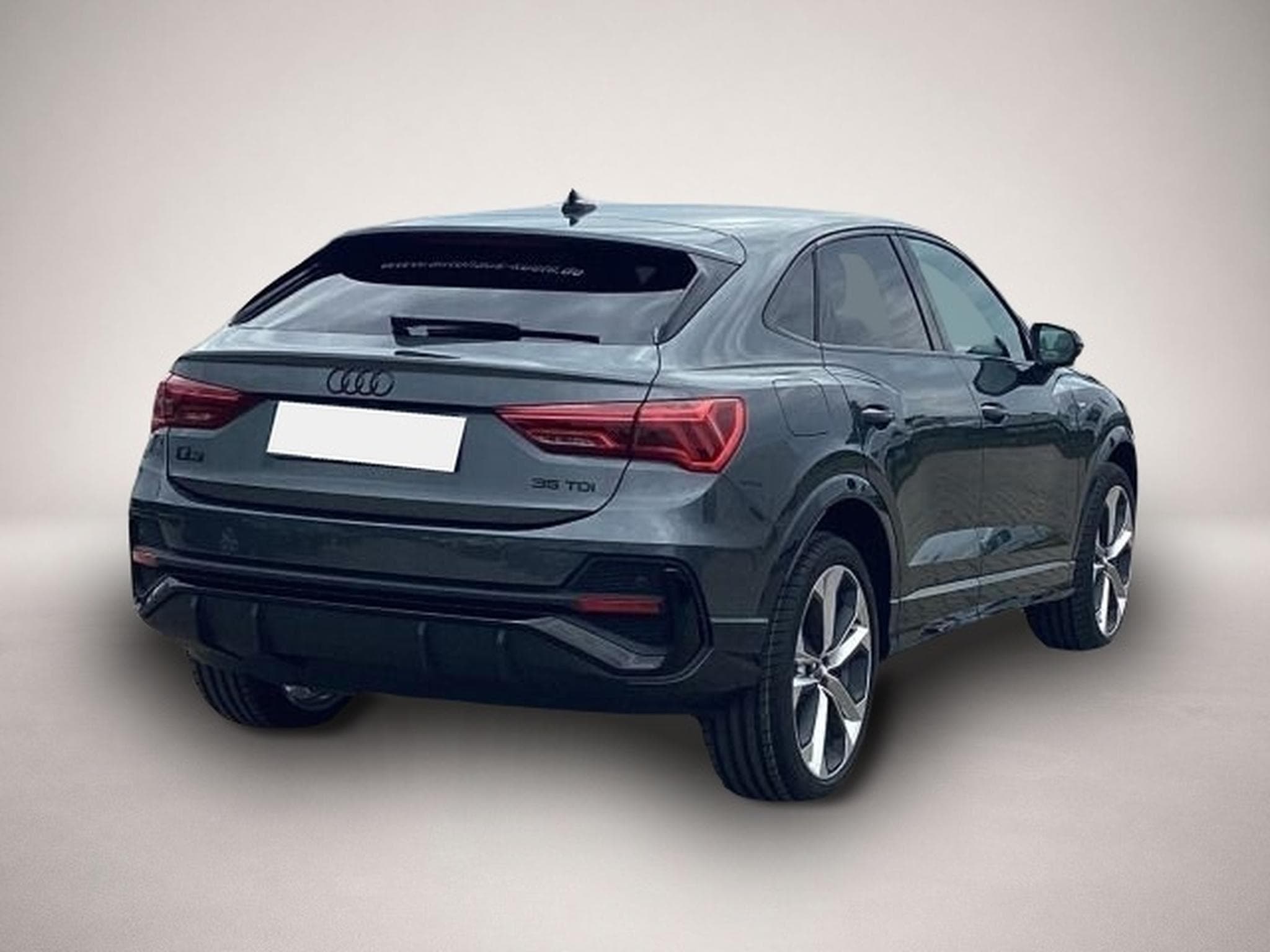 Audi Q3 (2024) - Photo 5