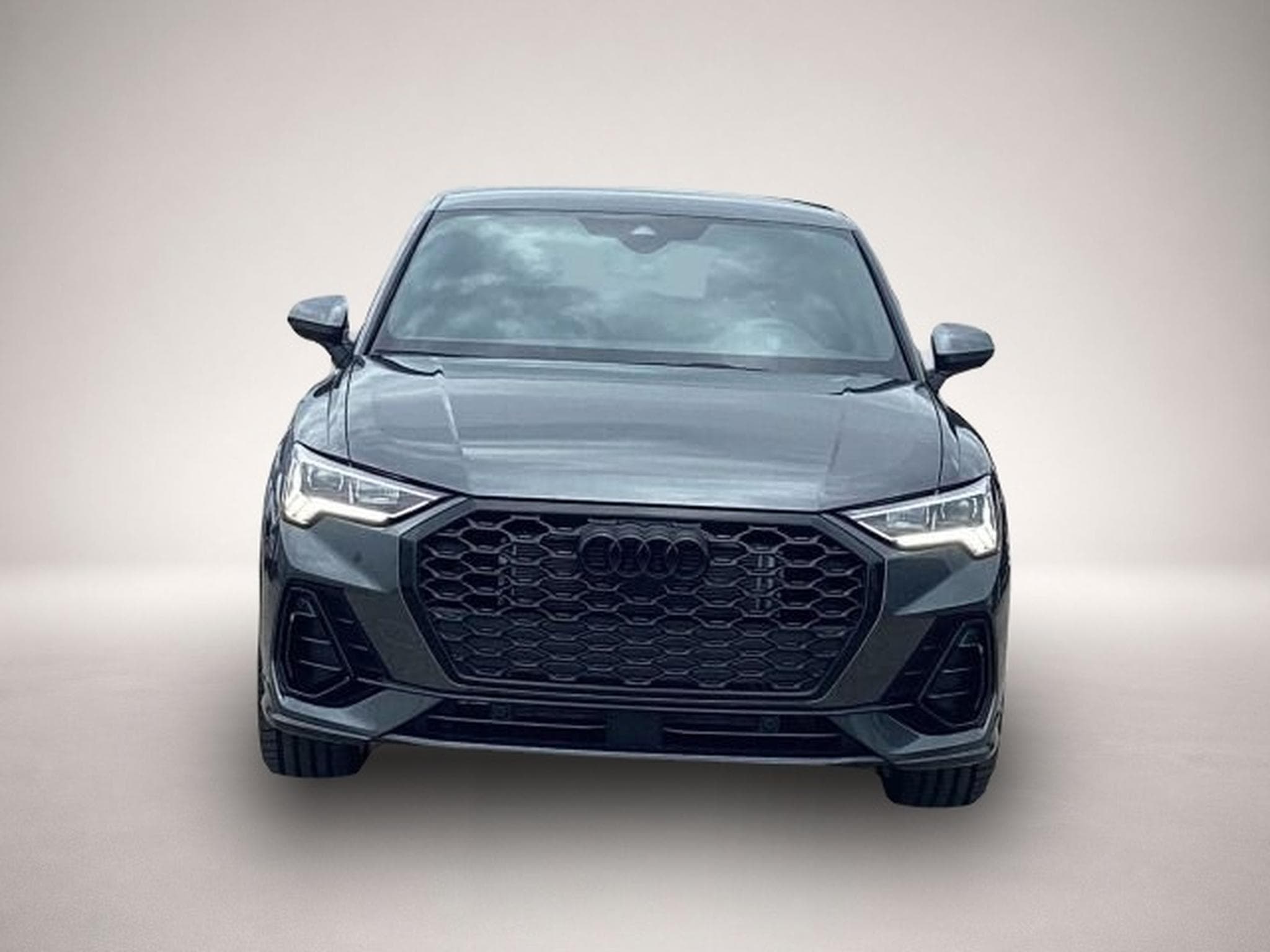 Audi Q3 (2024) - Photo 8