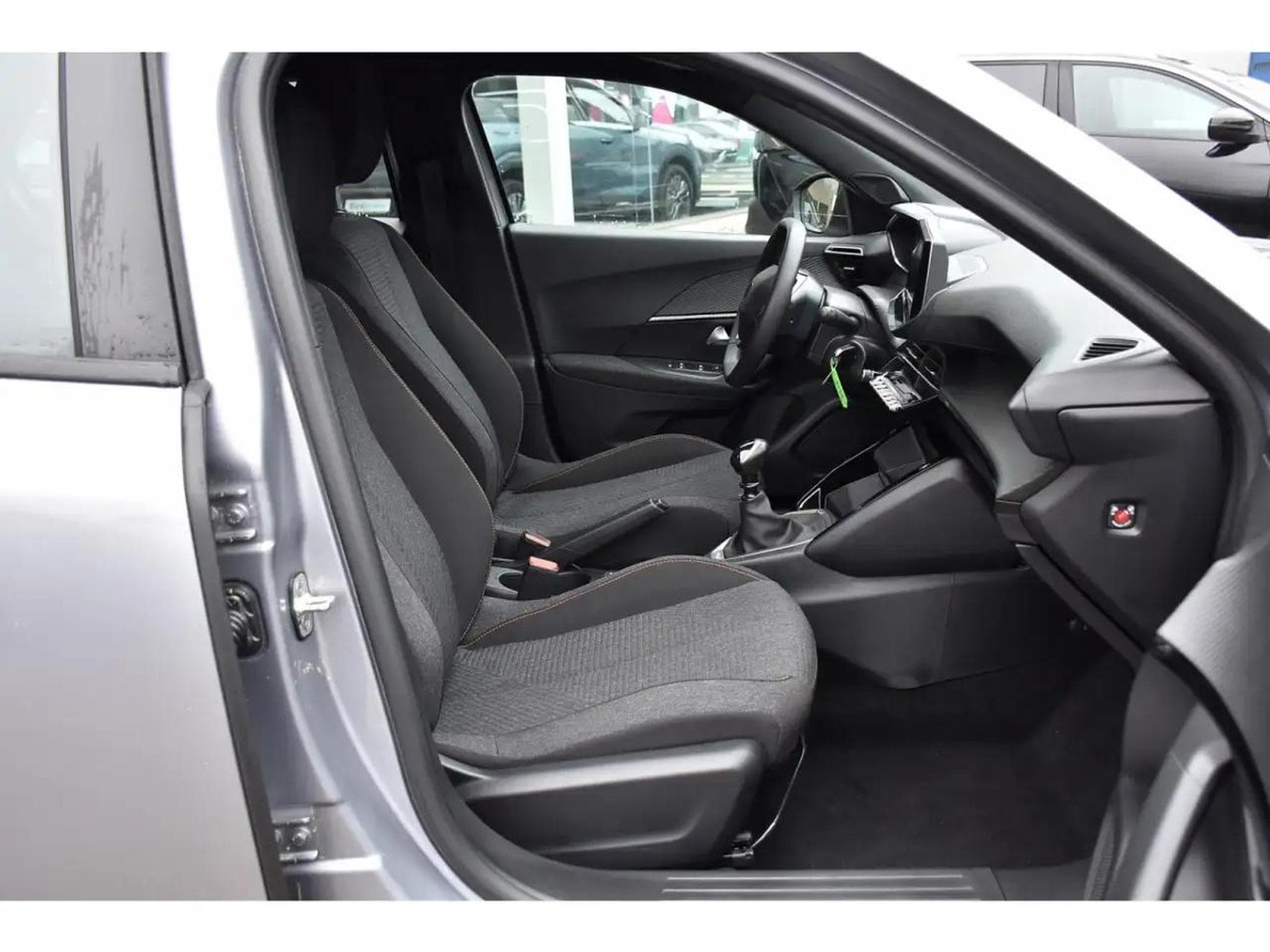 Peugeot 2008 (2025) - Photo 7