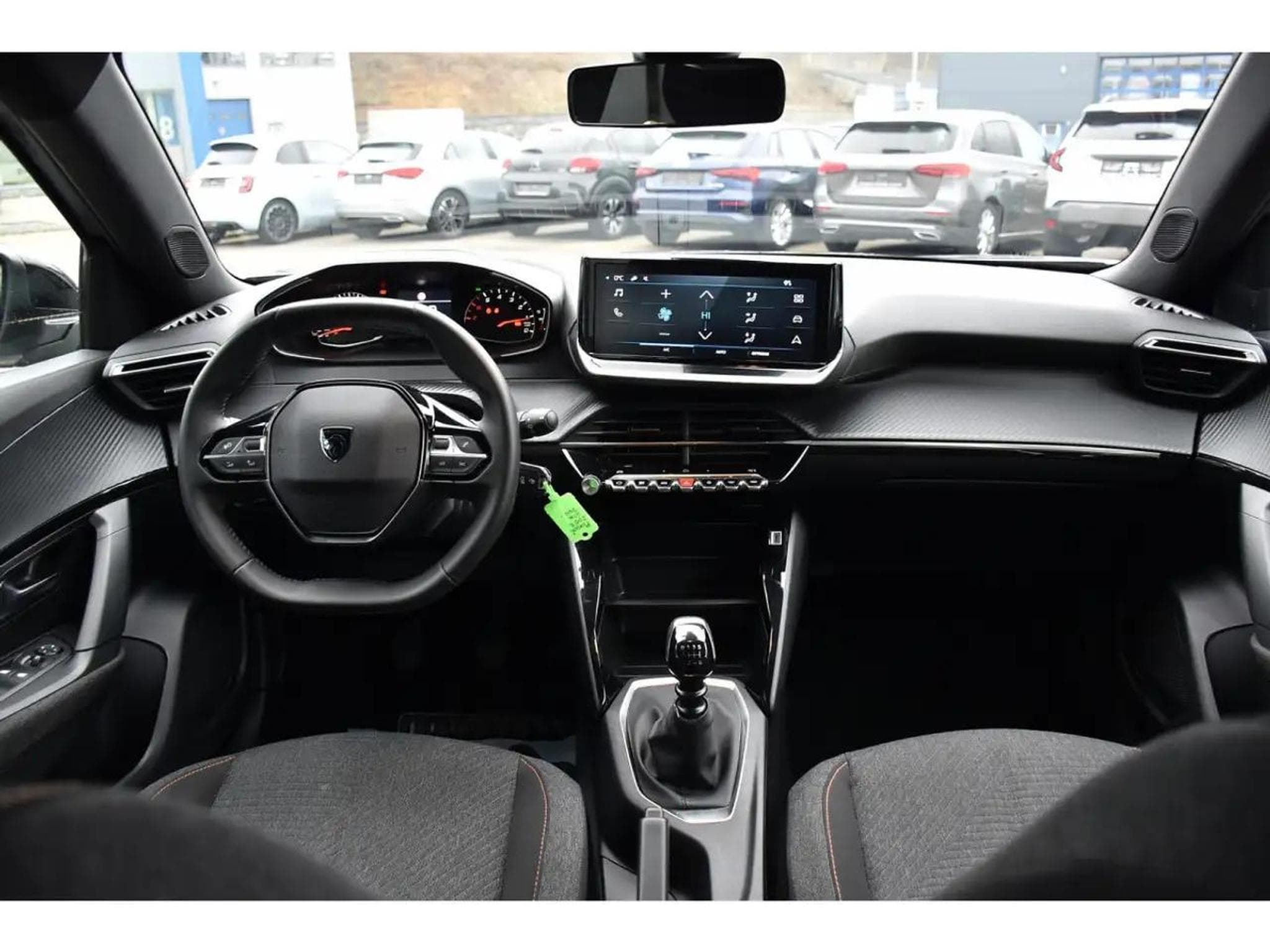 Peugeot 2008 (2025) - Photo 9